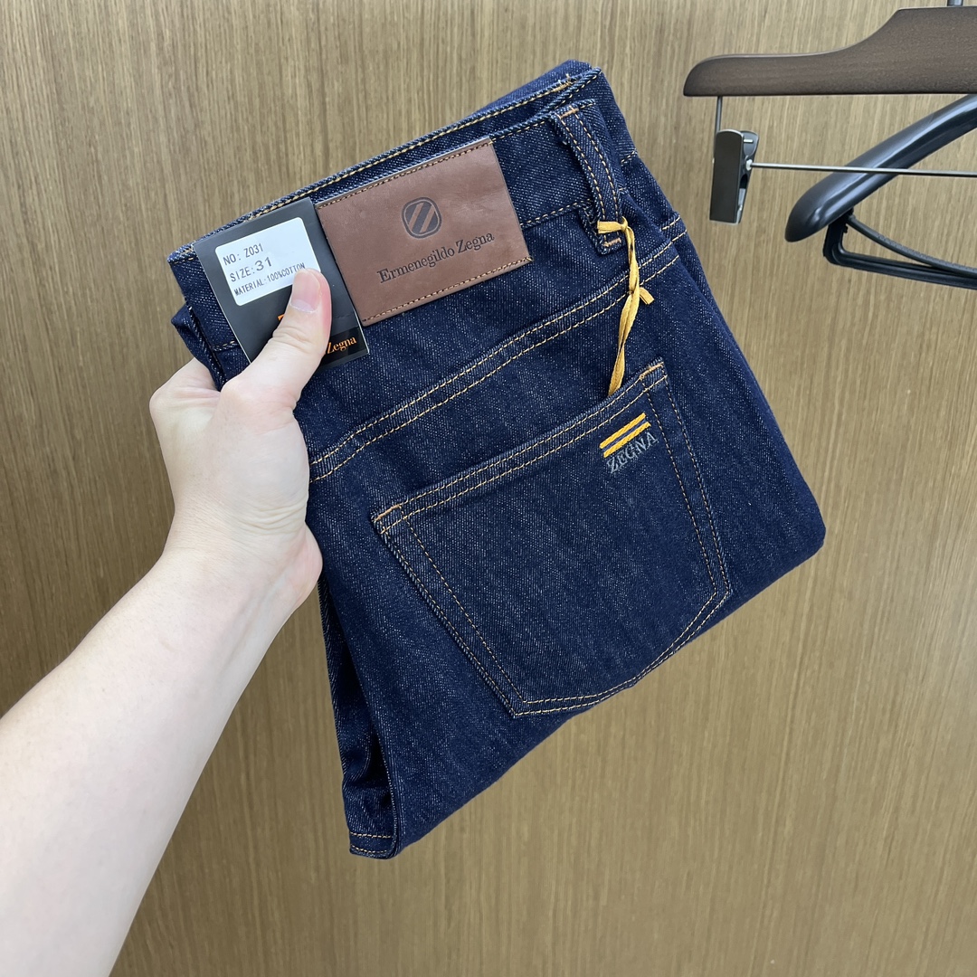 NO:572099,Autumn and winter ZZ high-end customization, 25SS autumn and winter latest jeans, simultaneously sold at the counter, imported solid-color fabrics, original customized replicas, customer-supplied hardware accessories, original order quality, heavy washing, fine workmanship and fine threading, excellent upper body!  Preferred single product produced by fax, code number 29-38, no 35.37,,jeans,alexander wang19860909秋冬 ZZ 高端定制、25SS秋冬最新款牛仔裤 柜台同步发售 进口固色面料 原版定制复刻 客供五金辅料 原单品质 重工洗水 做工走线精细 上身绝佳！优选单品 fax出品 码数29-38无35.37,,jeans,alexander wang,Men's clothing