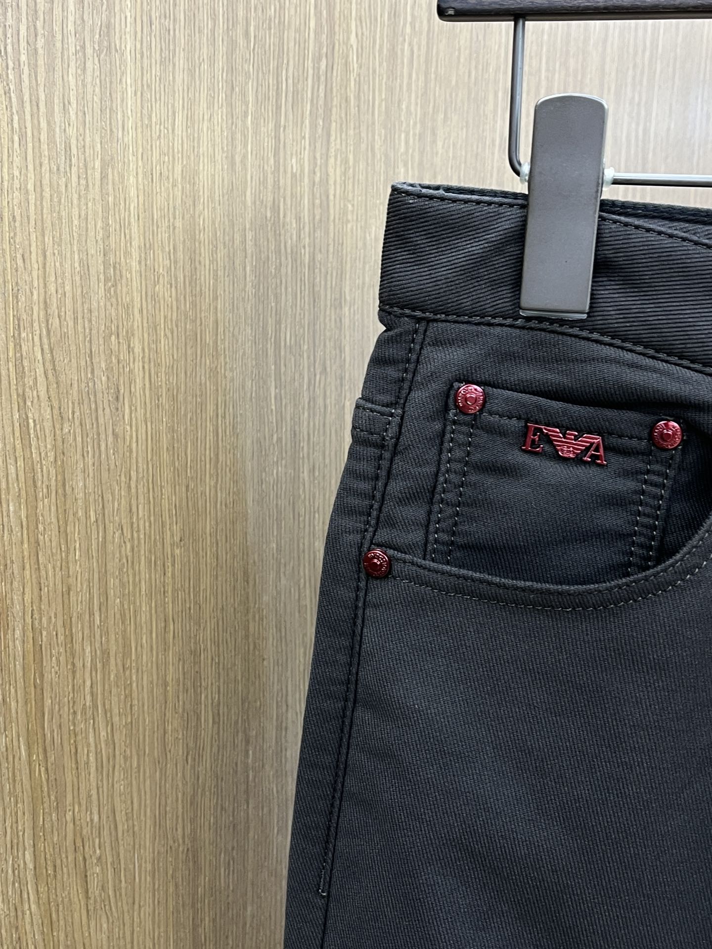 秋冬 AJ 🔥🔥ss秋冬新品，官网同步有售，男士高端商务休闲西裤，高端进口面料，带弹力，后面采用硅胶字母