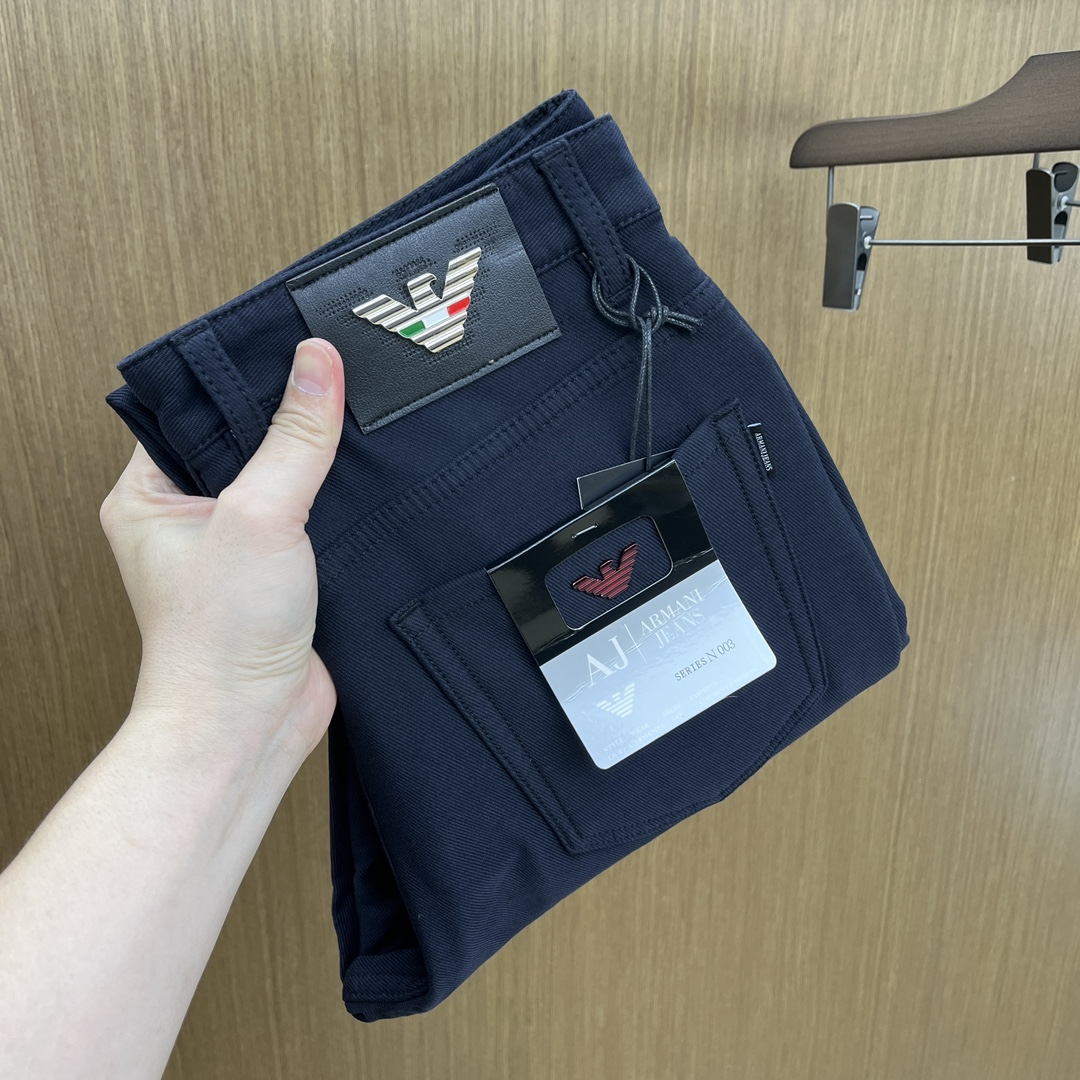 NO:540601,Autumn and Winter AJ 1955ss autumn and winter new products, available on the official website simultaneously, men's high-end business casual trousers, high-end imported fabric, with elasticity, silicone letter pressing on the back, five combinations, namely classic and fashionable, combined tailor, unrestrained upper body effect, comfortable and breathable fax number 30-3837,,alexander wang19860909秋冬 AJ 1955ss秋冬新品,官网同步有售,男士高端商务休闲西裤,高端进口面料,带弹力,后面采用硅胶字母压胶,五搭配,即经典又时尚,合体裁缝,上身效果无约束感 ,舒适透气fax 码数30-3837,,alexander wang,Men's clothing