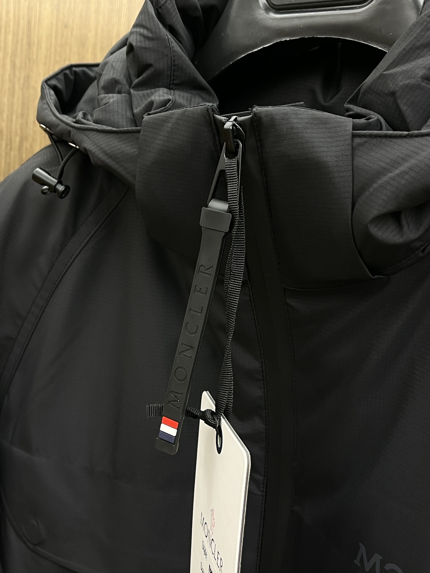 秋冬羽绒 🔥🔥秋冬新款🆕连帽羽绒服 原版1:1订制五金配件全进口原版定制 欢迎专柜对比 绝对的高品质 采