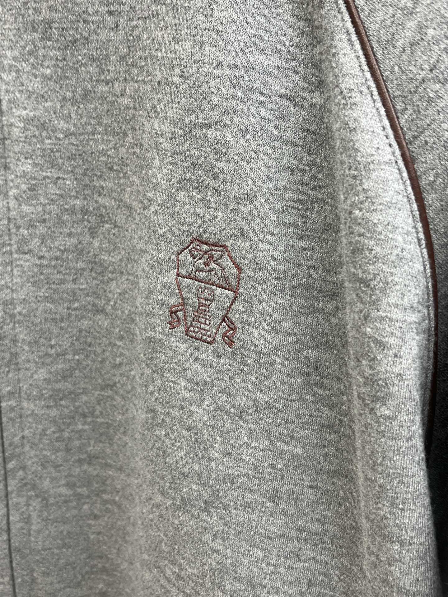 秋冬 BC 🔥🔥高品质 25秋冬新款时尚休闲外套 面料采用客供定制面料 面料细腻柔软上身舒适 fjj胸前