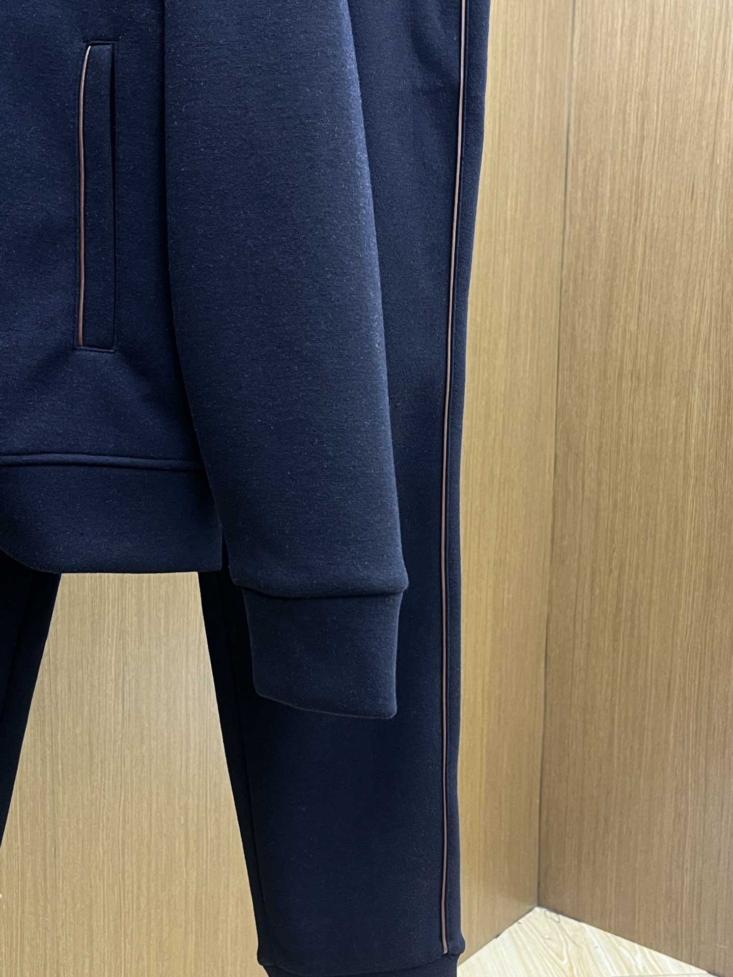 秋冬 BC 🔥🔥高品质 25秋冬新款时尚休闲外套 面料采用客供定制面料 面料细腻柔软上身舒适 fjj胸前