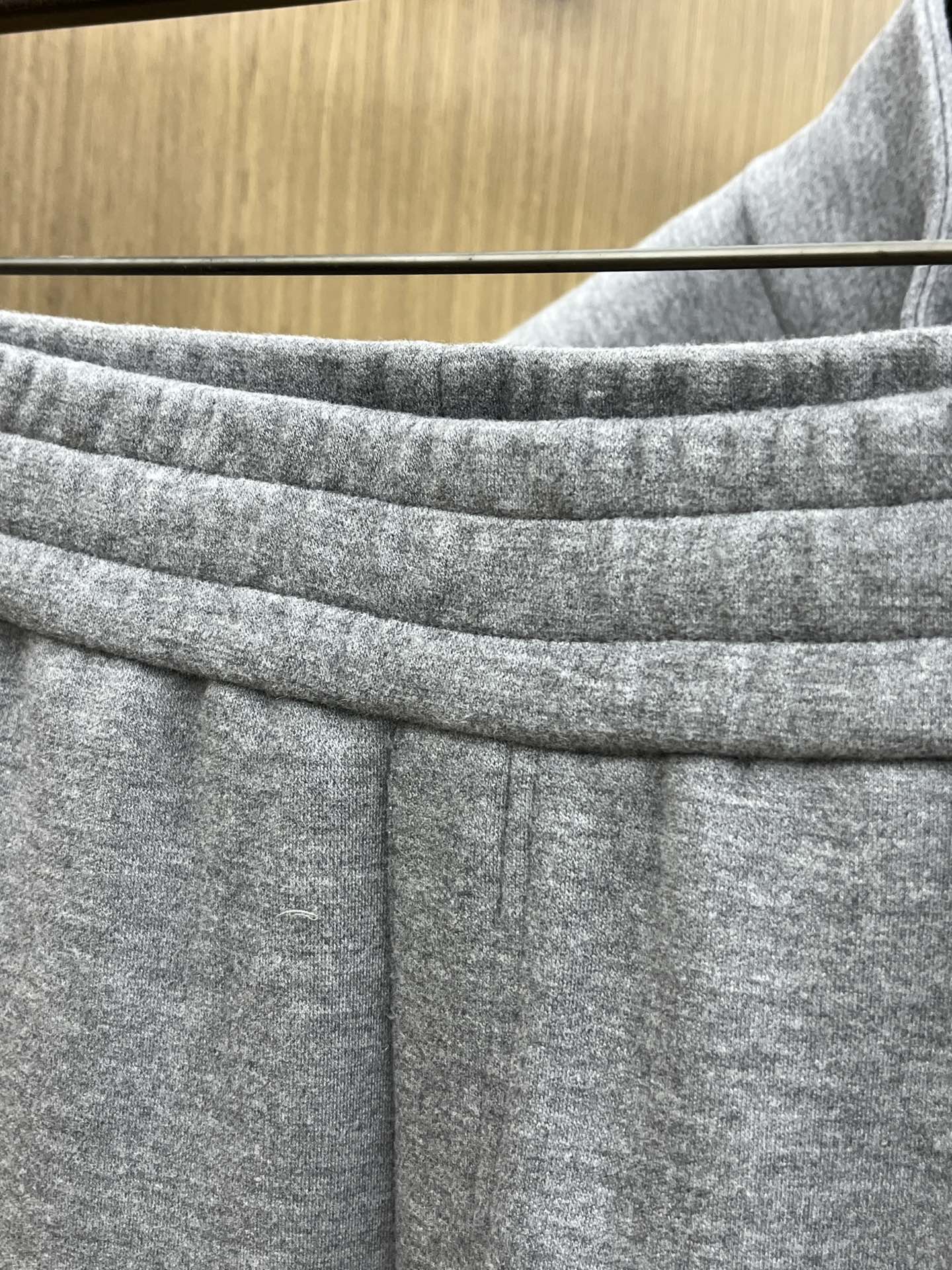 秋冬 BC 🔥🔥高品质 25秋冬新款时尚休闲裤 面料采用客供定制面料 面料细腻柔软上身舒适 fjj裤兜前