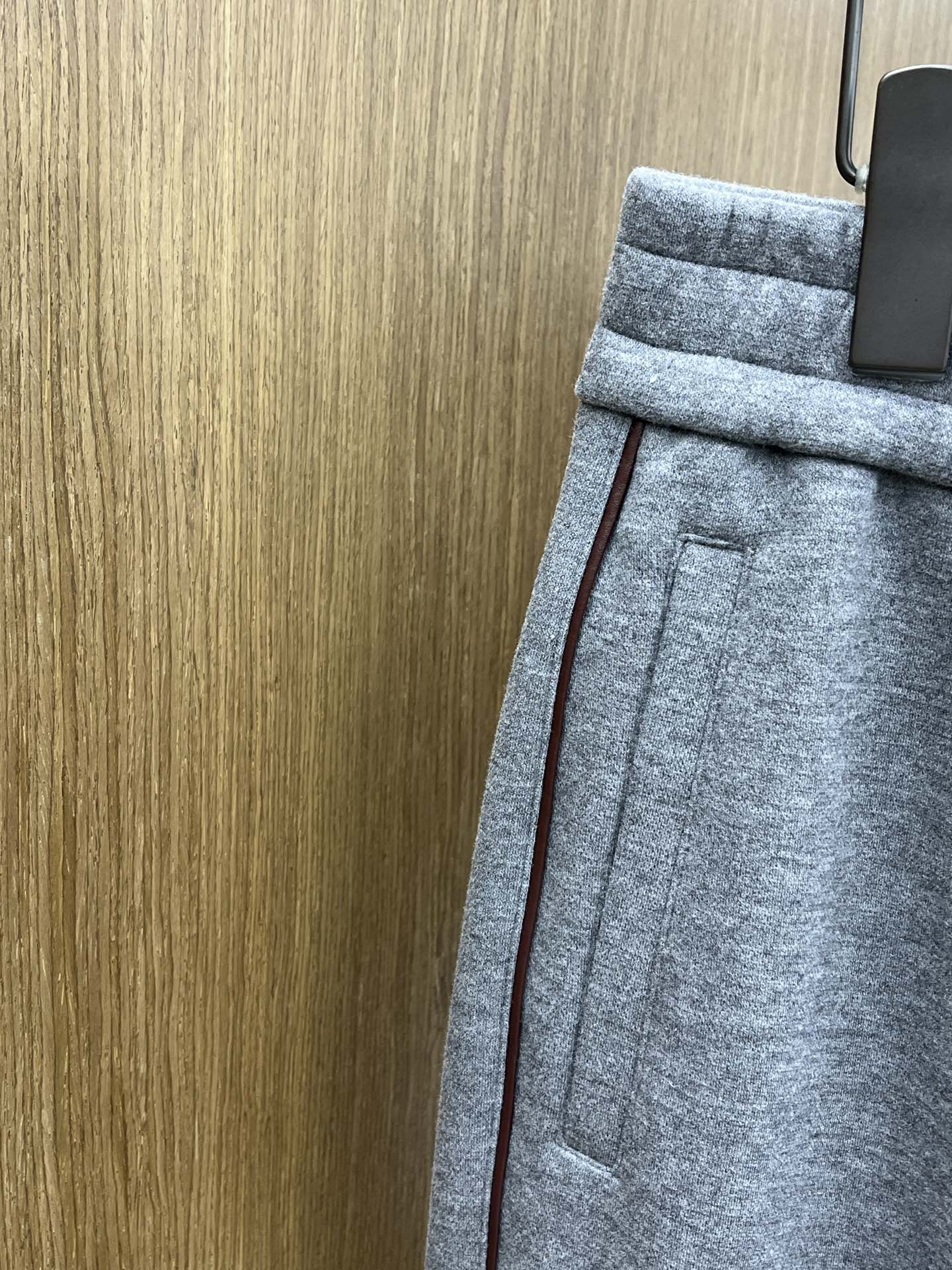 秋冬 BC 🔥🔥高品质 25秋冬新款时尚休闲裤 面料采用客供定制面料 面料细腻柔软上身舒适 fjj裤兜前