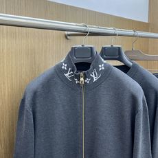 Louis Vuitton /路易威登 2025秋冬新款套装经典提花logo羊毛套装超高端品质中共五金搭 Louis Vuitton /路易威登 2025秋冬新款套装经典提花logo羊毛套装超高端品质中共五金搭