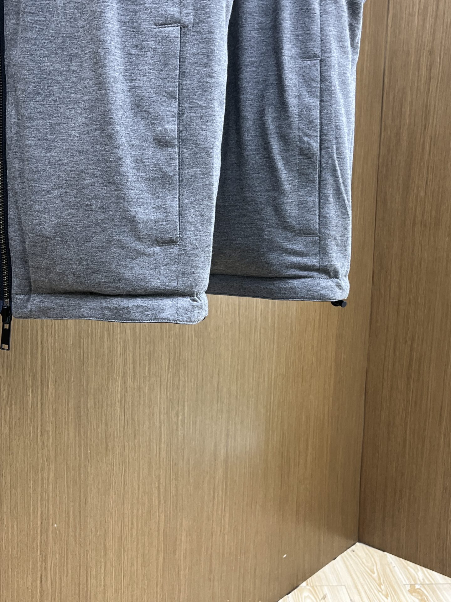 秋冬 ZZ 🔥🔥Zenga25新款微纤维双面穿Brezza刺绣马甲工艺说明：采用高科技面料打造，一面为山