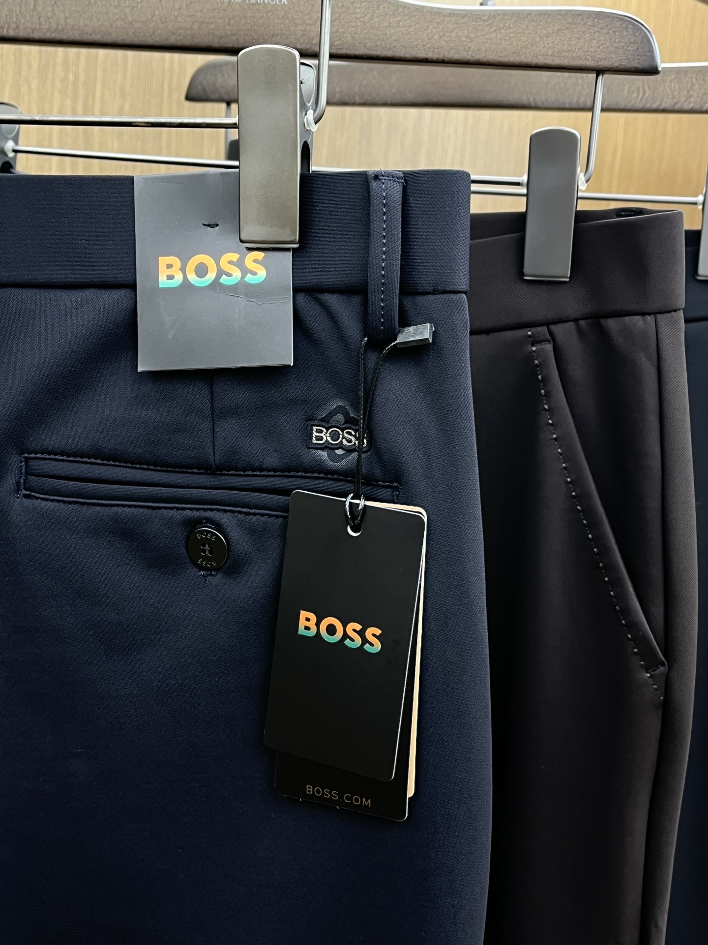秋冬 boss 🔥🔥秋冬新品休闲裤西裤，官网同步发售，裤身工艺设计，进口客供辅料、面料定制，代工厂出品免