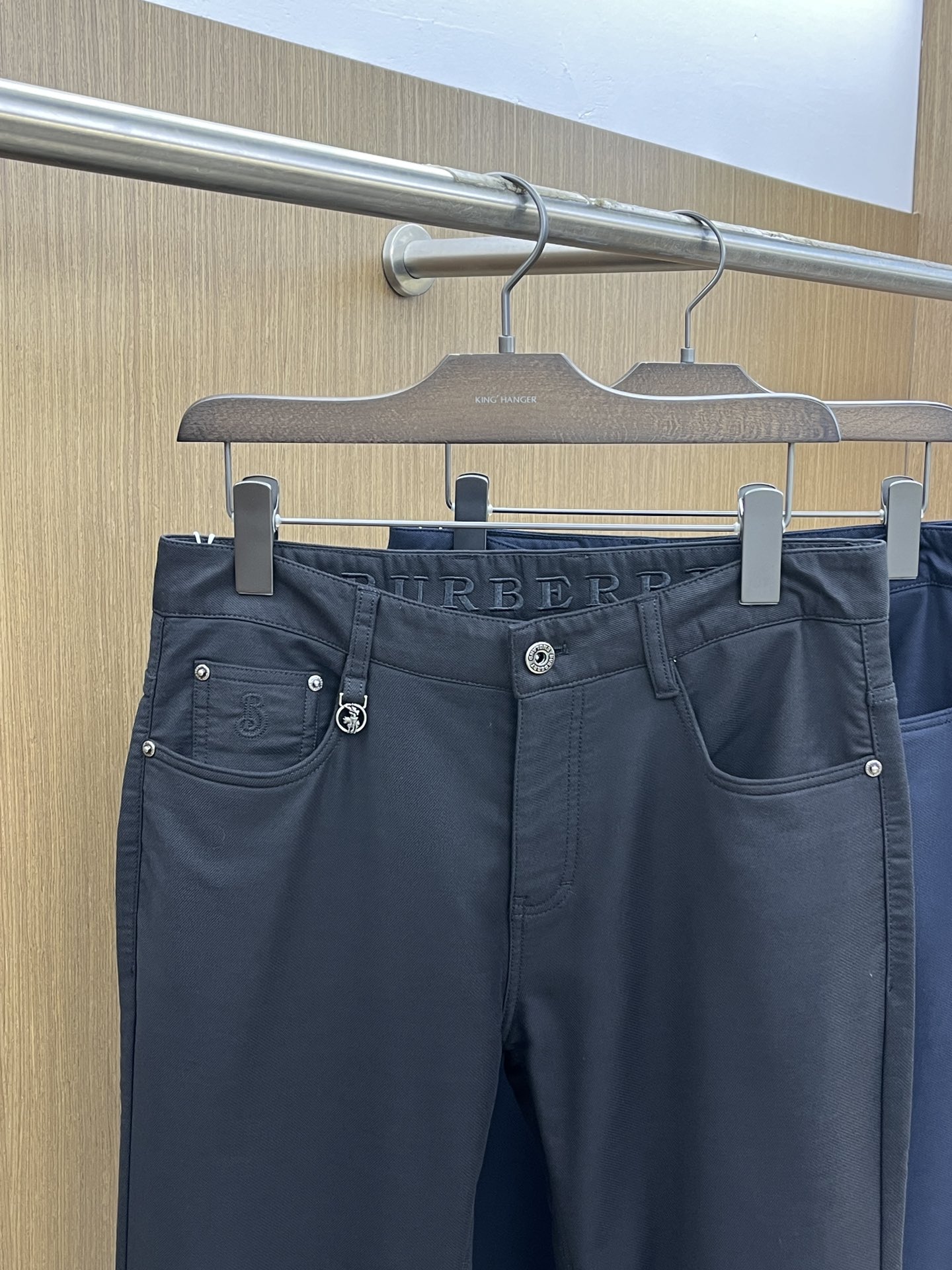 秋冬 BBR 🔥🔥秋冬新品休闲裤西裤，官网同步发售，裤身工艺设计，进口客供辅料、面料定制，代工厂出品免检