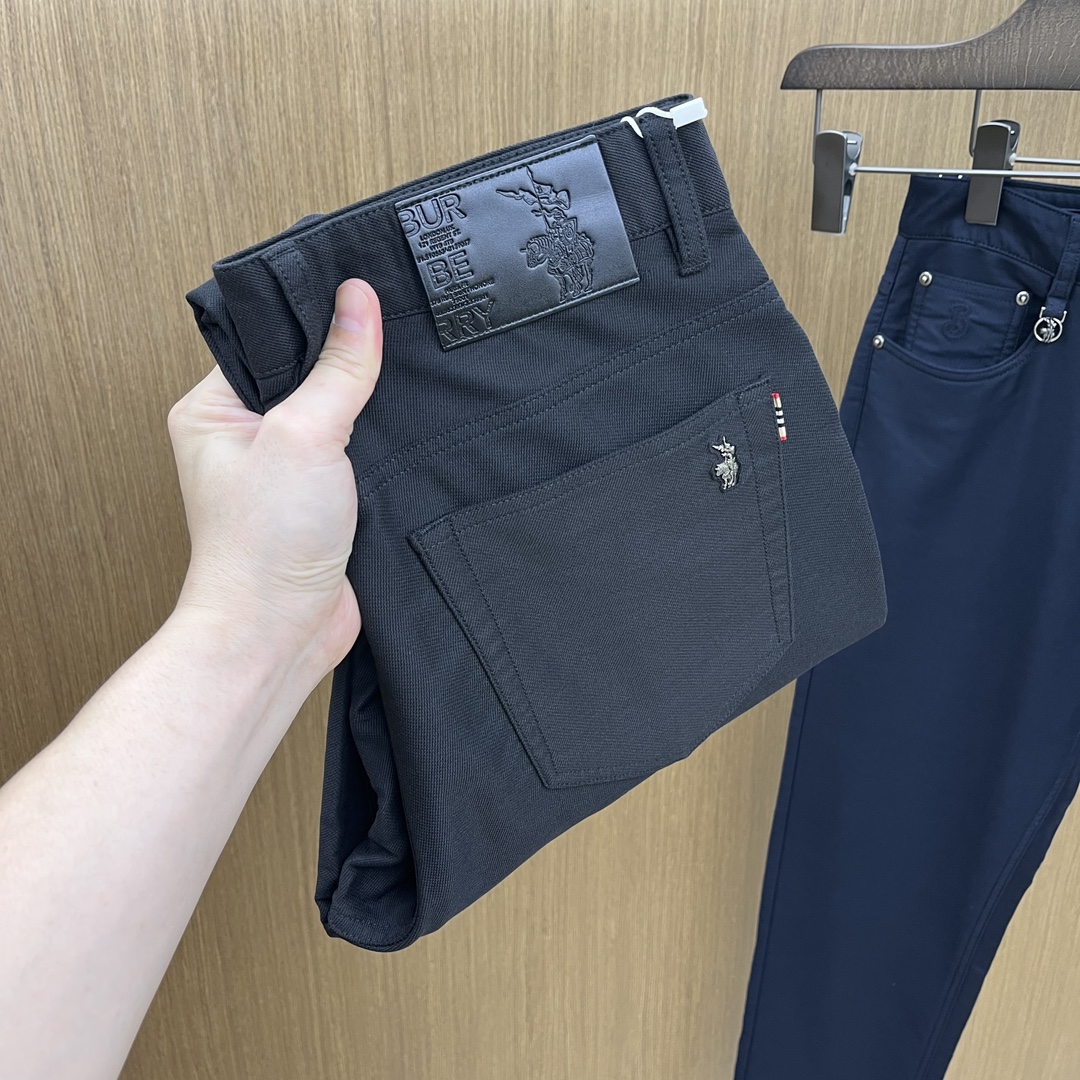 秋冬 BBR 🔥🔥秋冬新品休闲裤西裤，官网同步发售，裤身工艺设计，进口客供辅料、面料定制，代工厂出品免检