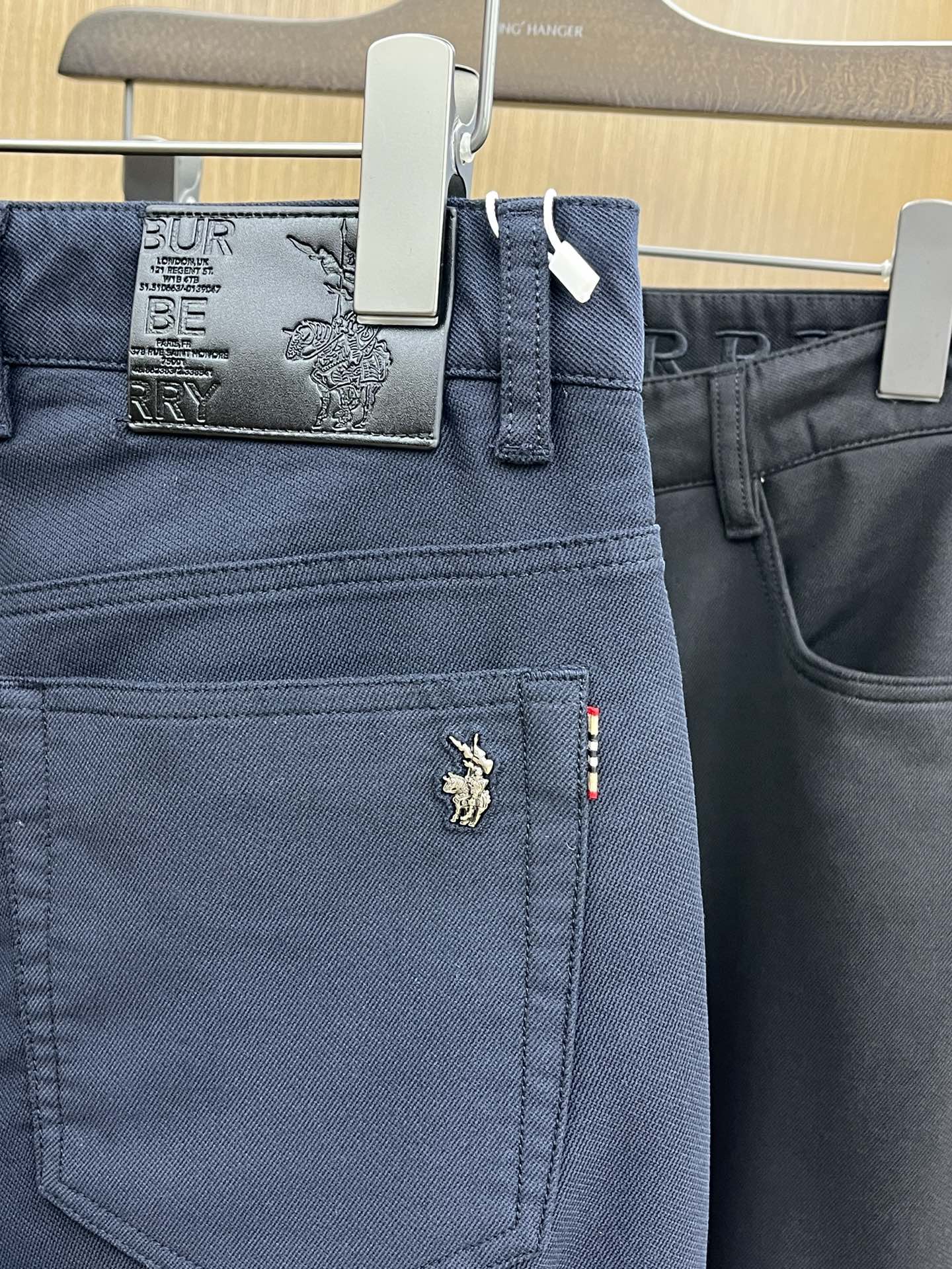 秋冬 BBR 🔥🔥秋冬新品休闲裤西裤，官网同步发售，裤身工艺设计，进口客供辅料、面料定制，代工厂出品免检