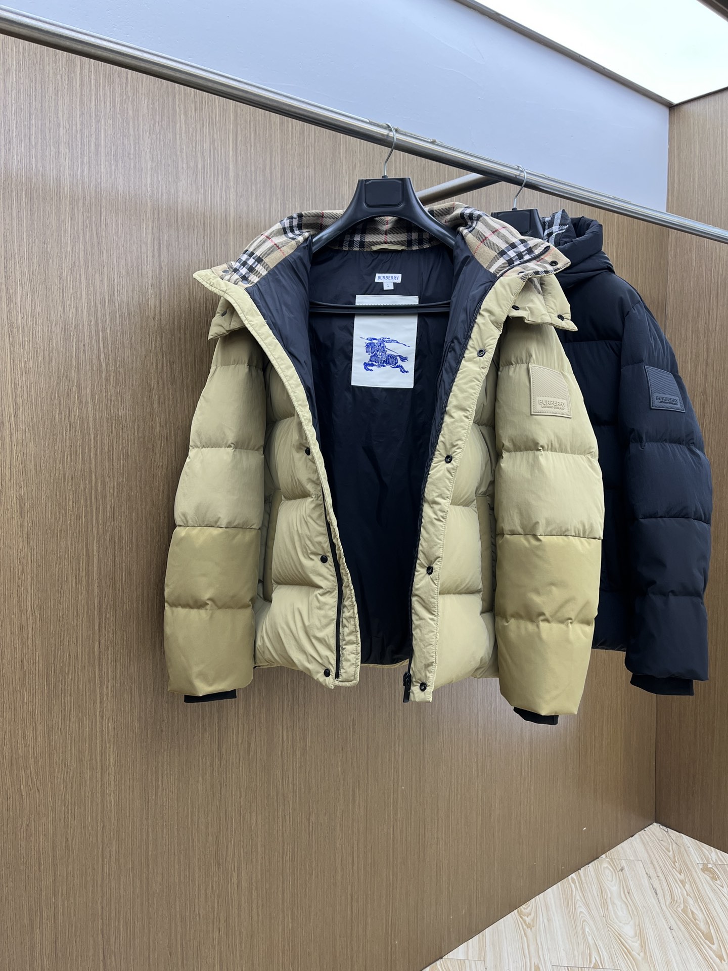 秋冬羽绒 BBR 🔥🔥秋冬新款连帽（可拆）羽绒服 🆕原版订制五金配件全进口原版定制 欢迎对比 绝对的高品