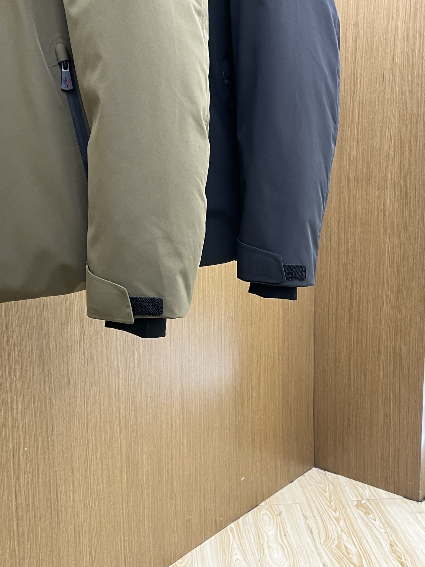 秋冬羽绒 Mon 🔥🔥秋冬新款连帽羽绒服 原版订制五金配件全进口原版定制 欢迎对比 绝对的高品质 采用顶