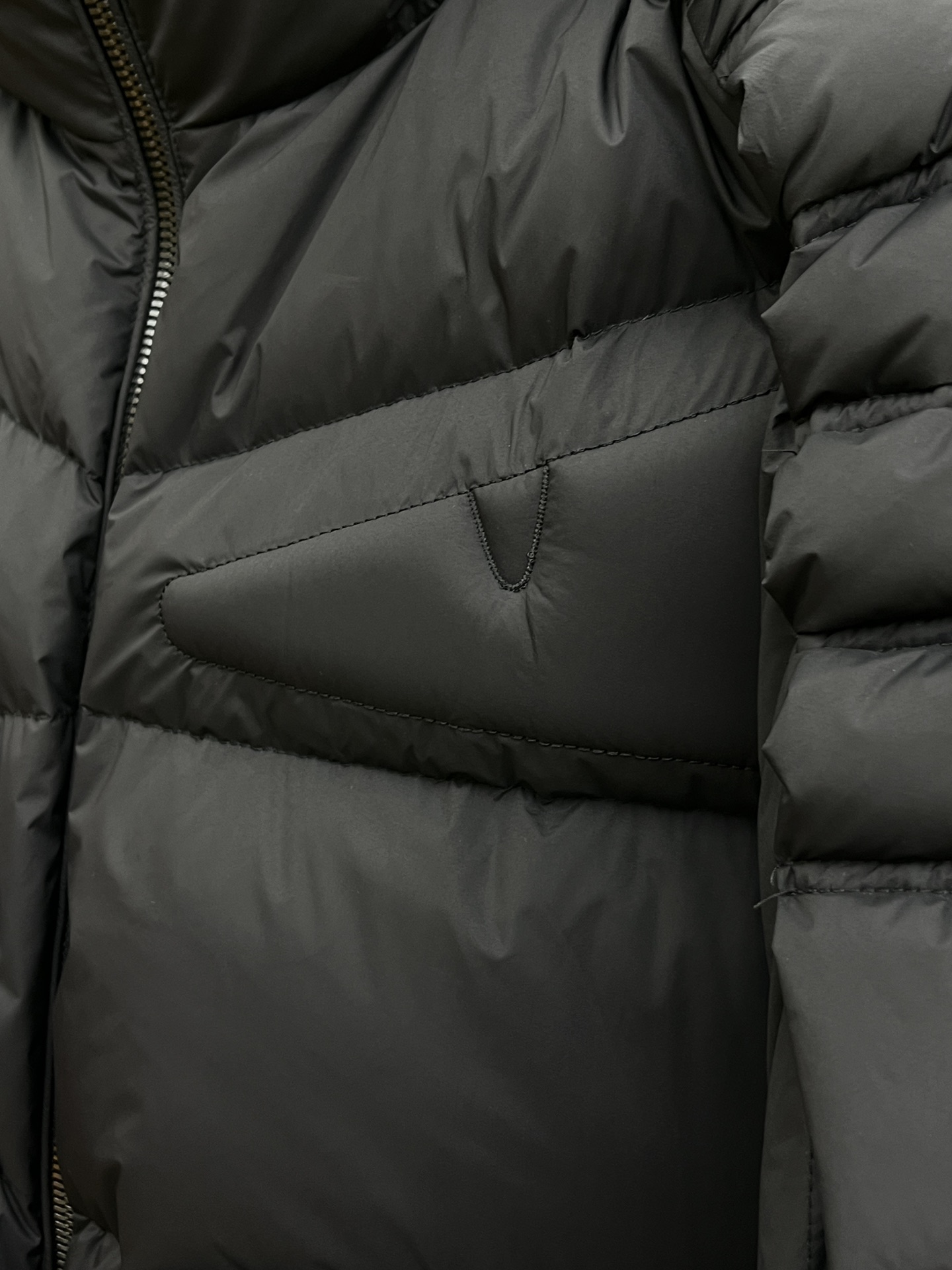 秋冬羽绒 FD 🔥秋冬男士时尚羽绒服 轻奢时尚休闲风格，轻盈保暖柔软！低调系列时尚百搭，就是有型！香港贸