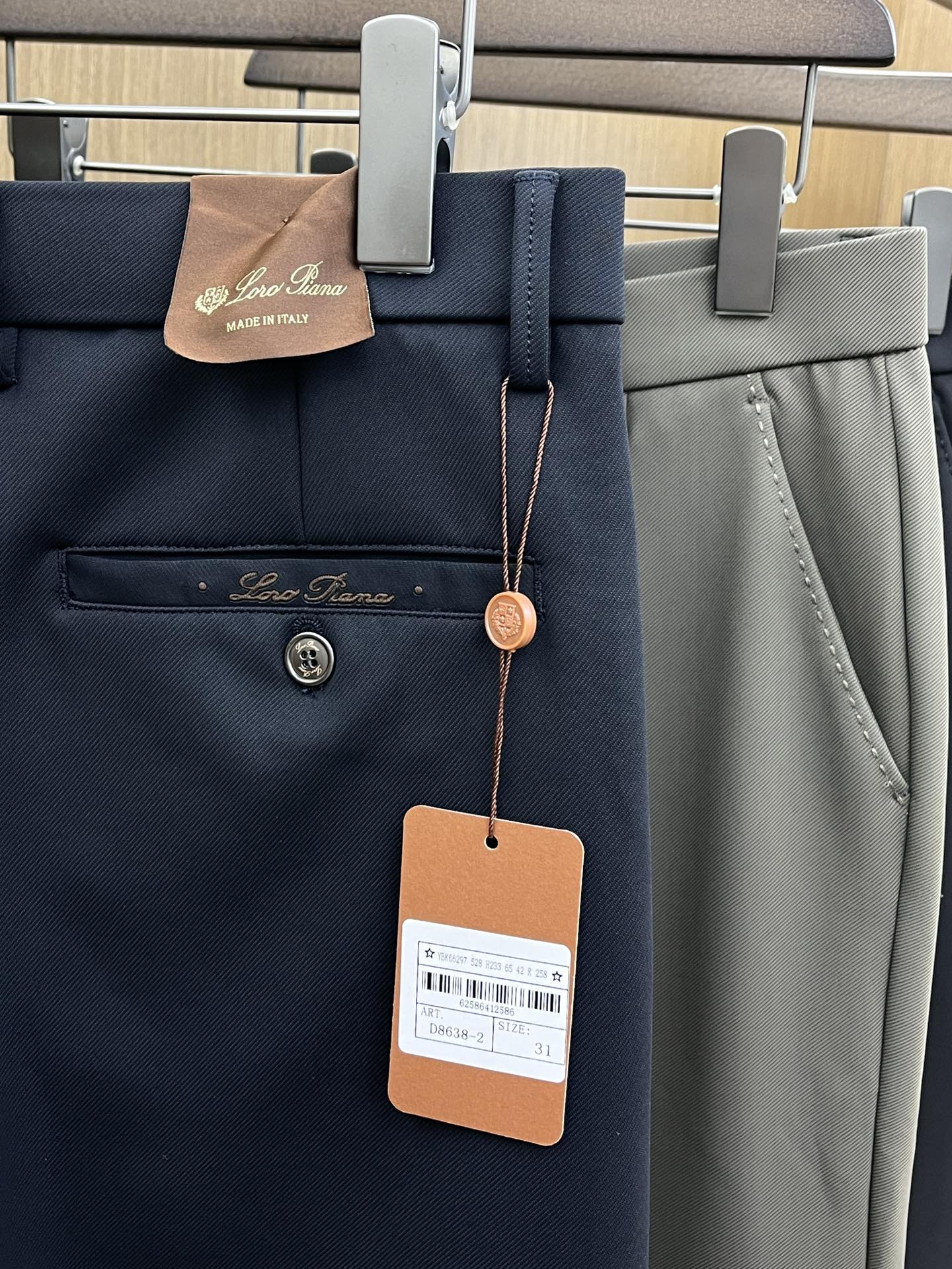 秋冬 lP🆕🔥🔥秋冬新品休闲西裤 官网同步发售，裤身工艺设计，进口客供辅料、面料定制，代工厂出品免检！每