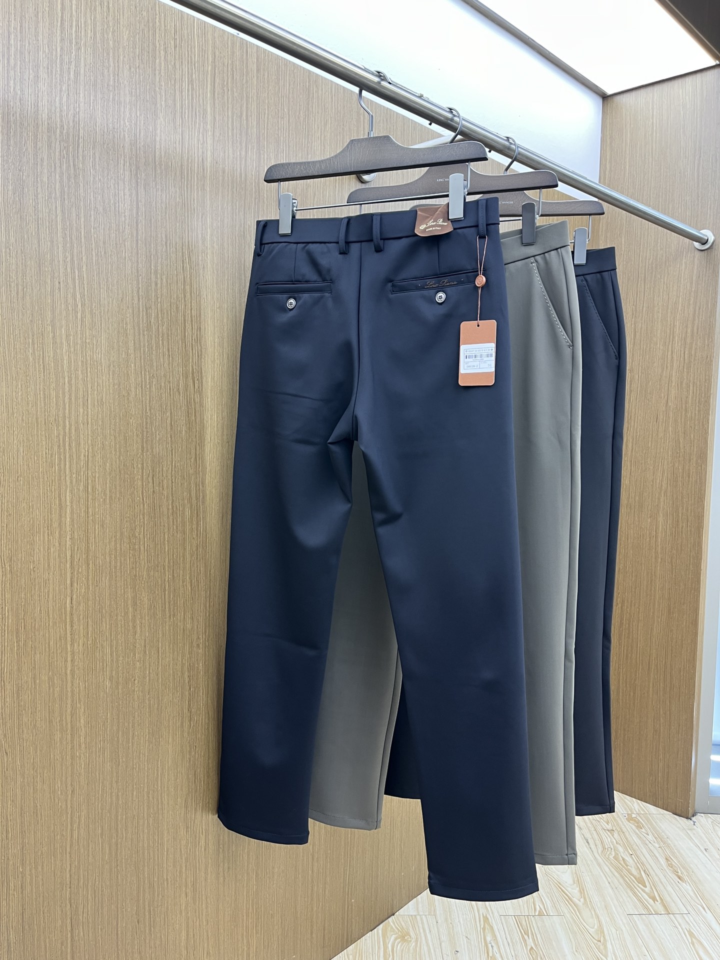秋冬 lP🆕🔥🔥秋冬新品休闲西裤 官网同步发售，裤身工艺设计，进口客供辅料、面料定制，代工厂出品免检！每