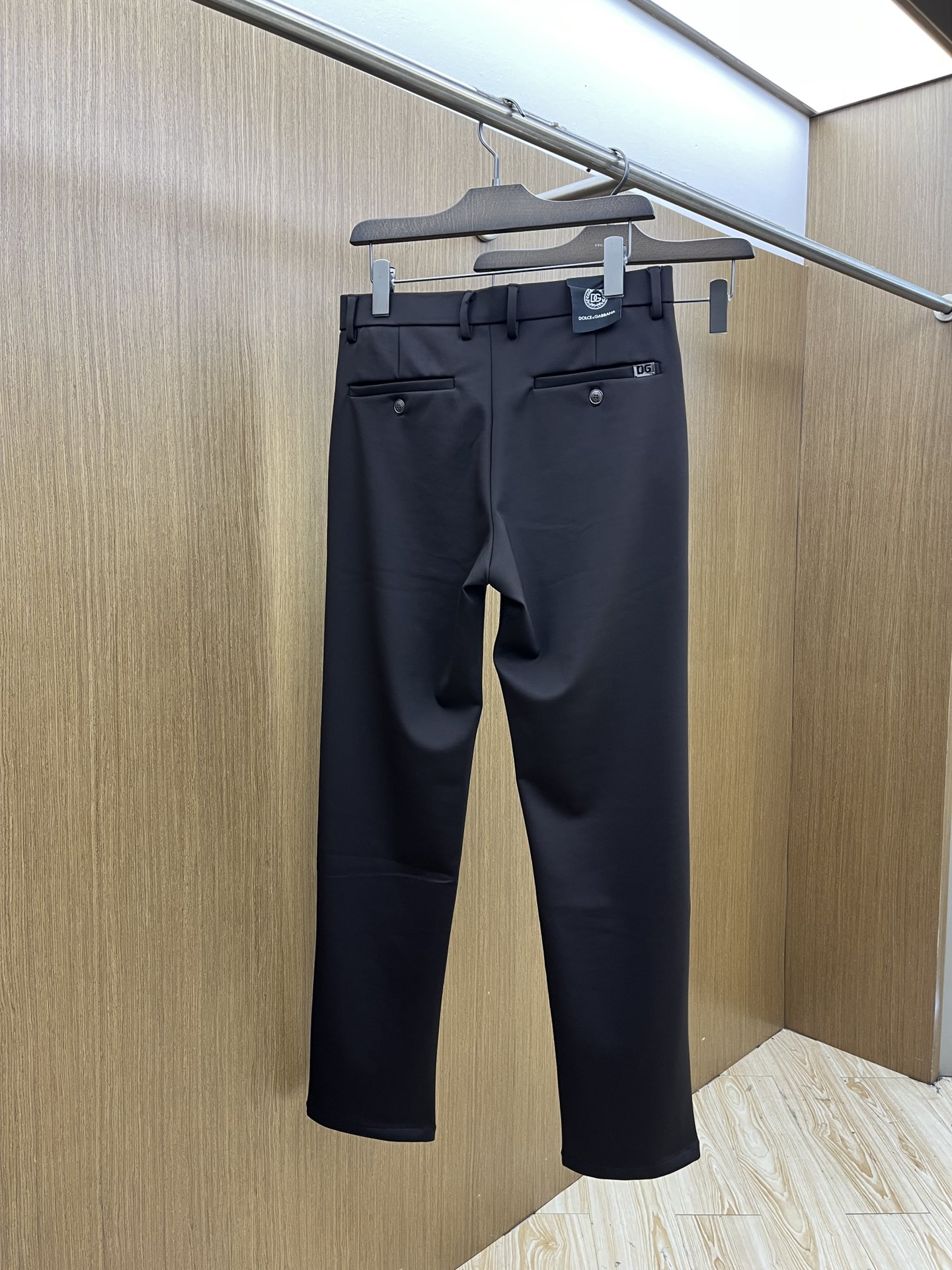 秋冬 DG 🔥🔥秋冬新品休闲西裤 官网同步发售，裤身工艺设计，进口客供辅料、面料定制，代工厂出品免检！每