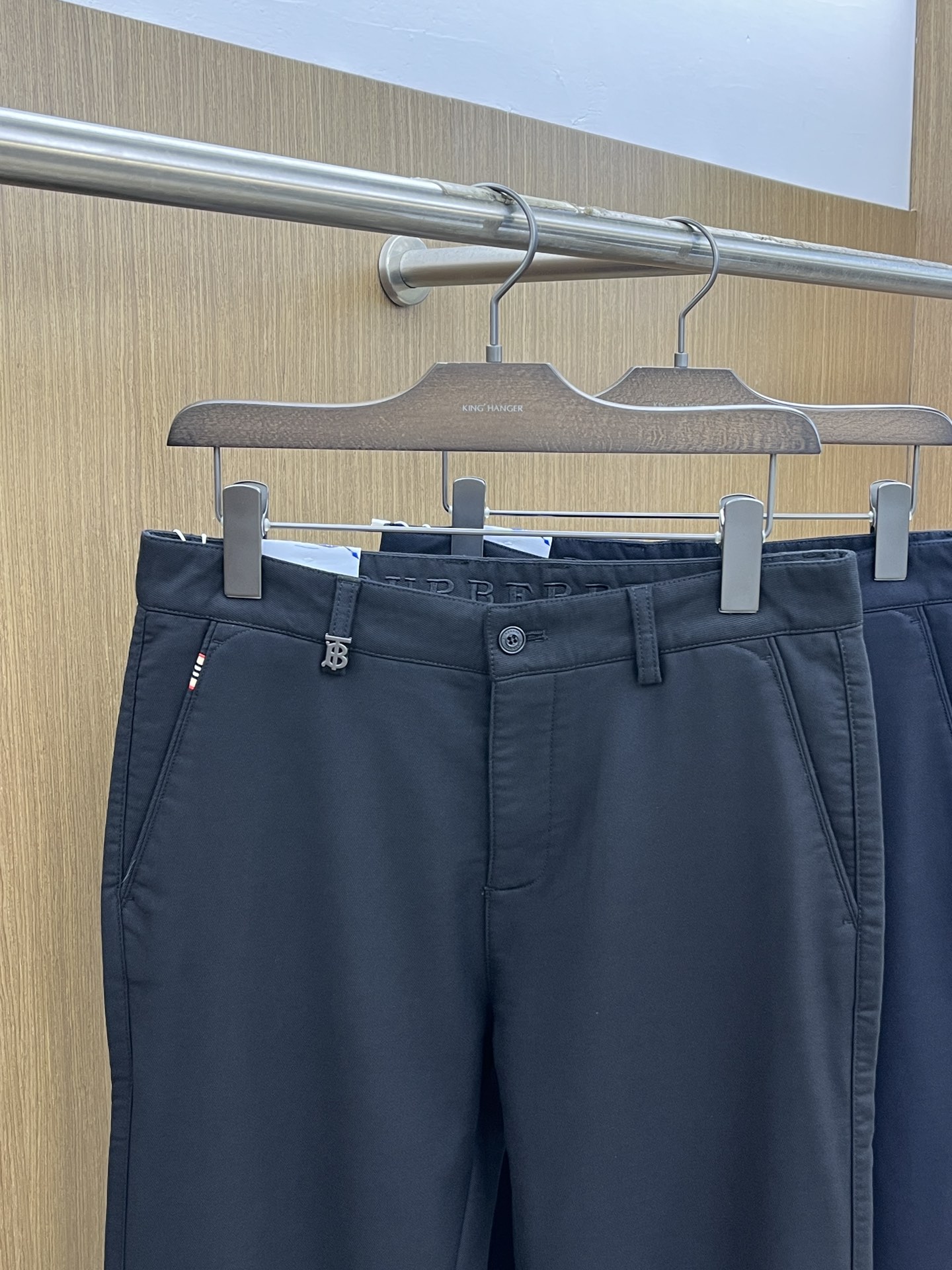 秋冬 BBR 🔥🔥秋冬新品休闲西裤 官网同步发售，裤身工艺设计，进口客供辅料、面料定制，代工厂出品免检！