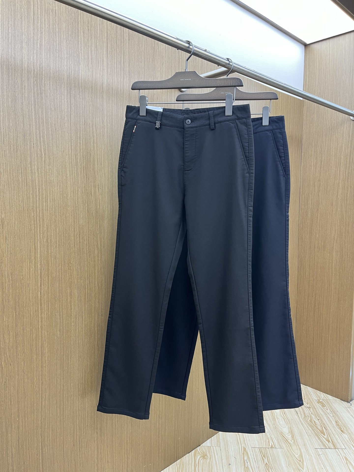 秋冬 BBR 🔥🔥秋冬新品休闲西裤 官网同步发售，裤身工艺设计，进口客供辅料、面料定制，代工厂出品免检！