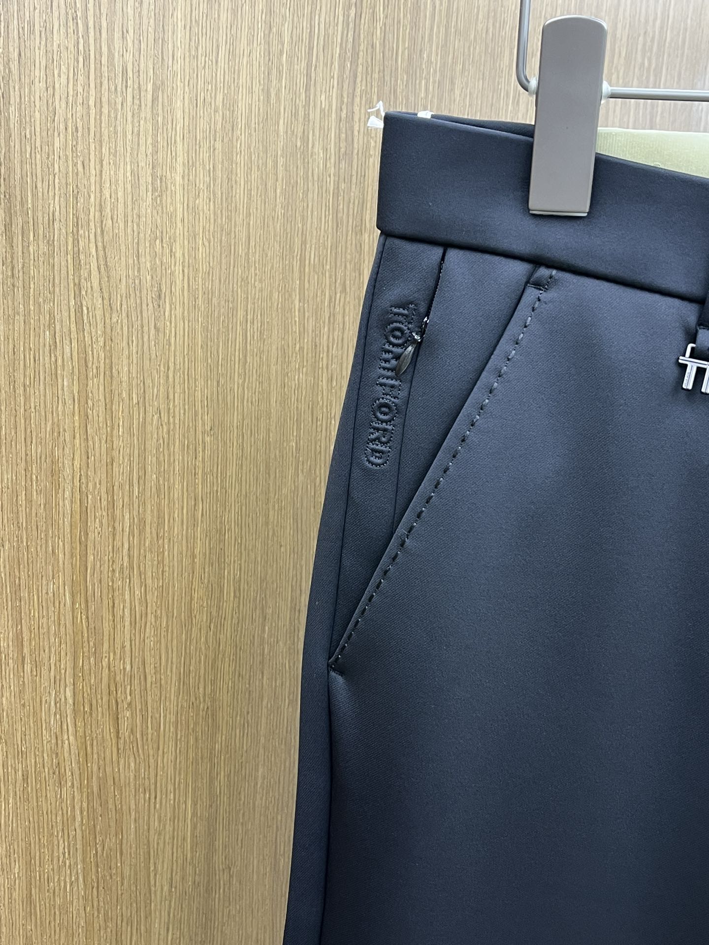 秋冬 TF 🔥🔥秋冬新品休闲西裤 官网同步发售，裤身工艺设计，进口客供辅料、面料定制，代工厂出品免检！每