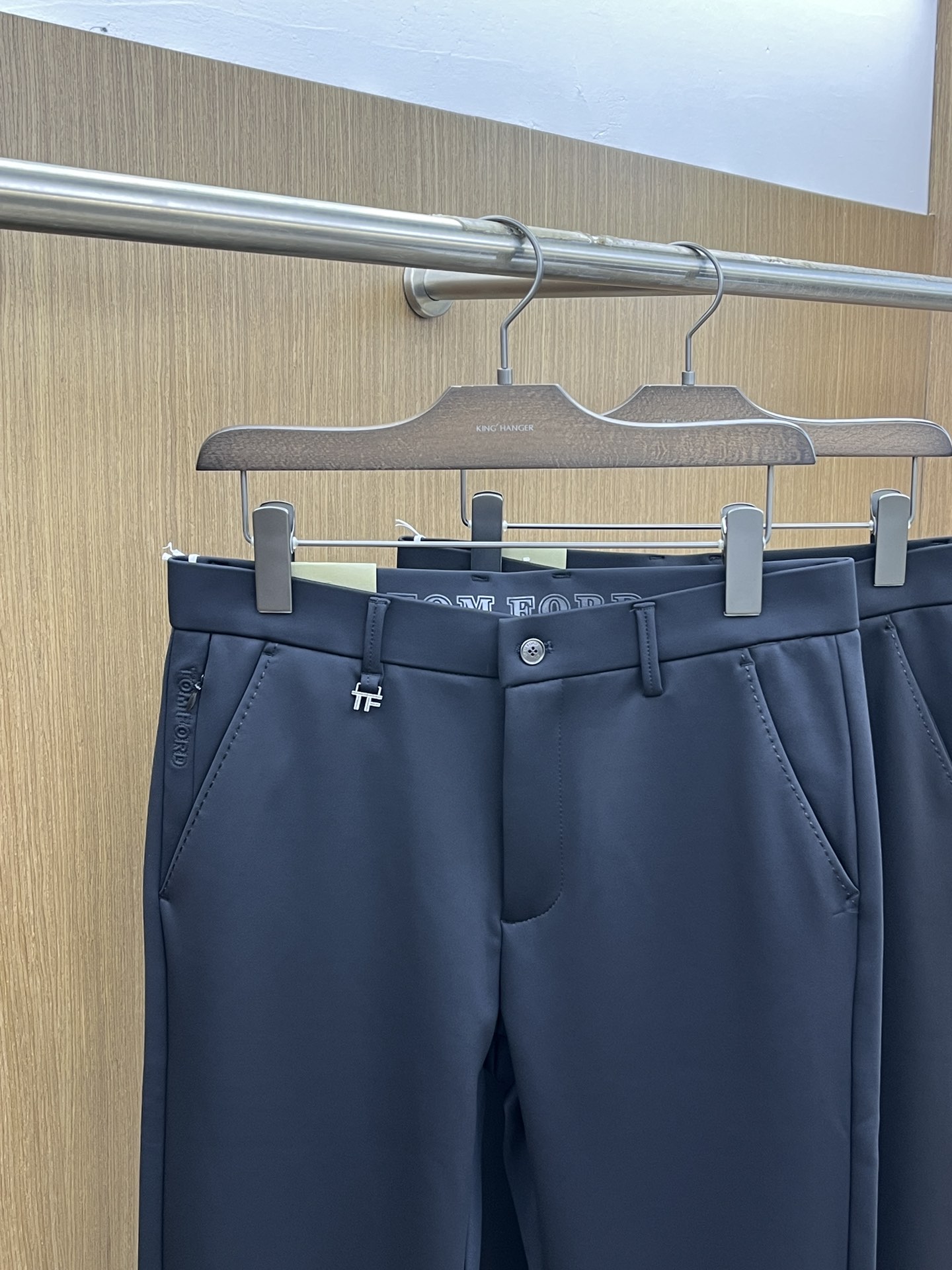 秋冬 TF 🔥🔥秋冬新品休闲西裤 官网同步发售，裤身工艺设计，进口客供辅料、面料定制，代工厂出品免检！每