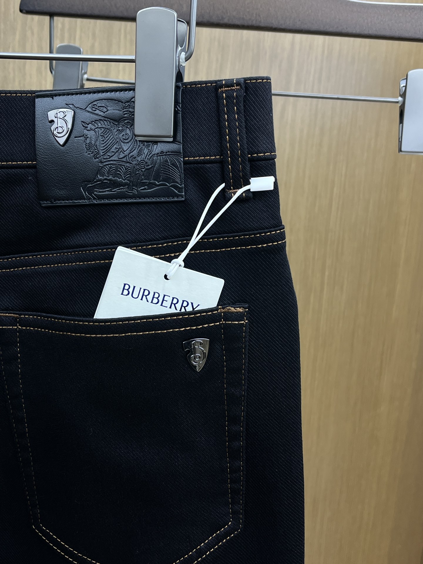 秋冬 BBR 🔥🔥秋冬新品休闲牛仔裤 官网同步发售，裤身工艺设计，进口客供辅料、面料定制，代工厂出品免检