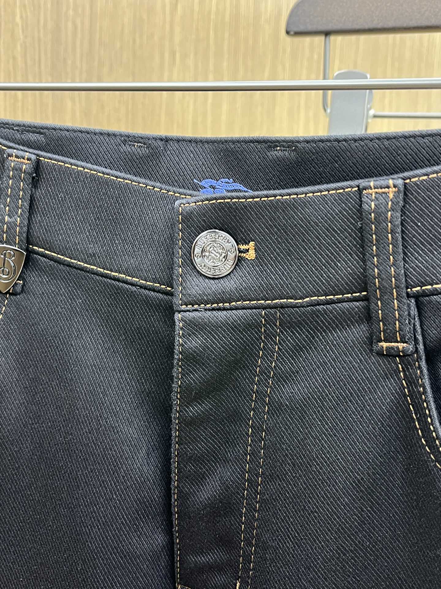 秋冬 BBR 🔥🔥秋冬新品休闲牛仔裤 官网同步发售，裤身工艺设计，进口客供辅料、面料定制，代工厂出品免检