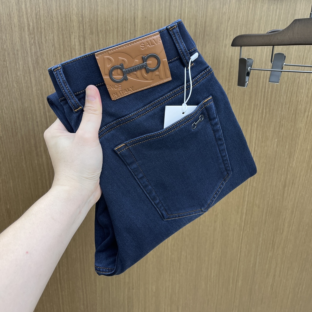 秋冬 FG 🔥🔥秋冬新品休闲牛仔裤 官网同步发售，裤身工艺设计，进口客供辅料、面料定制，代工厂出品免检！