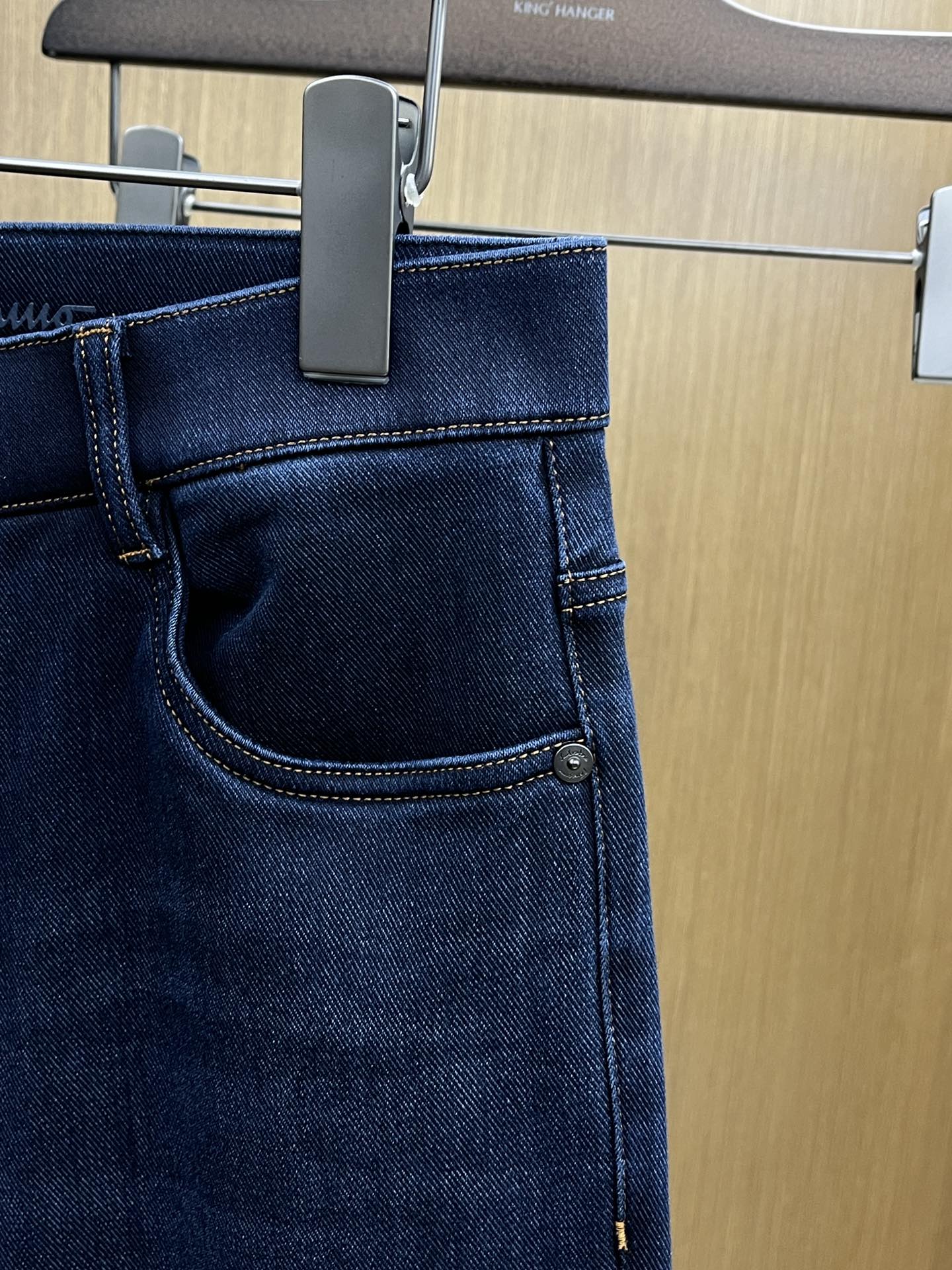 秋冬 FG 🔥🔥秋冬新品休闲牛仔裤 官网同步发售，裤身工艺设计，进口客供辅料、面料定制，代工厂出品免检！