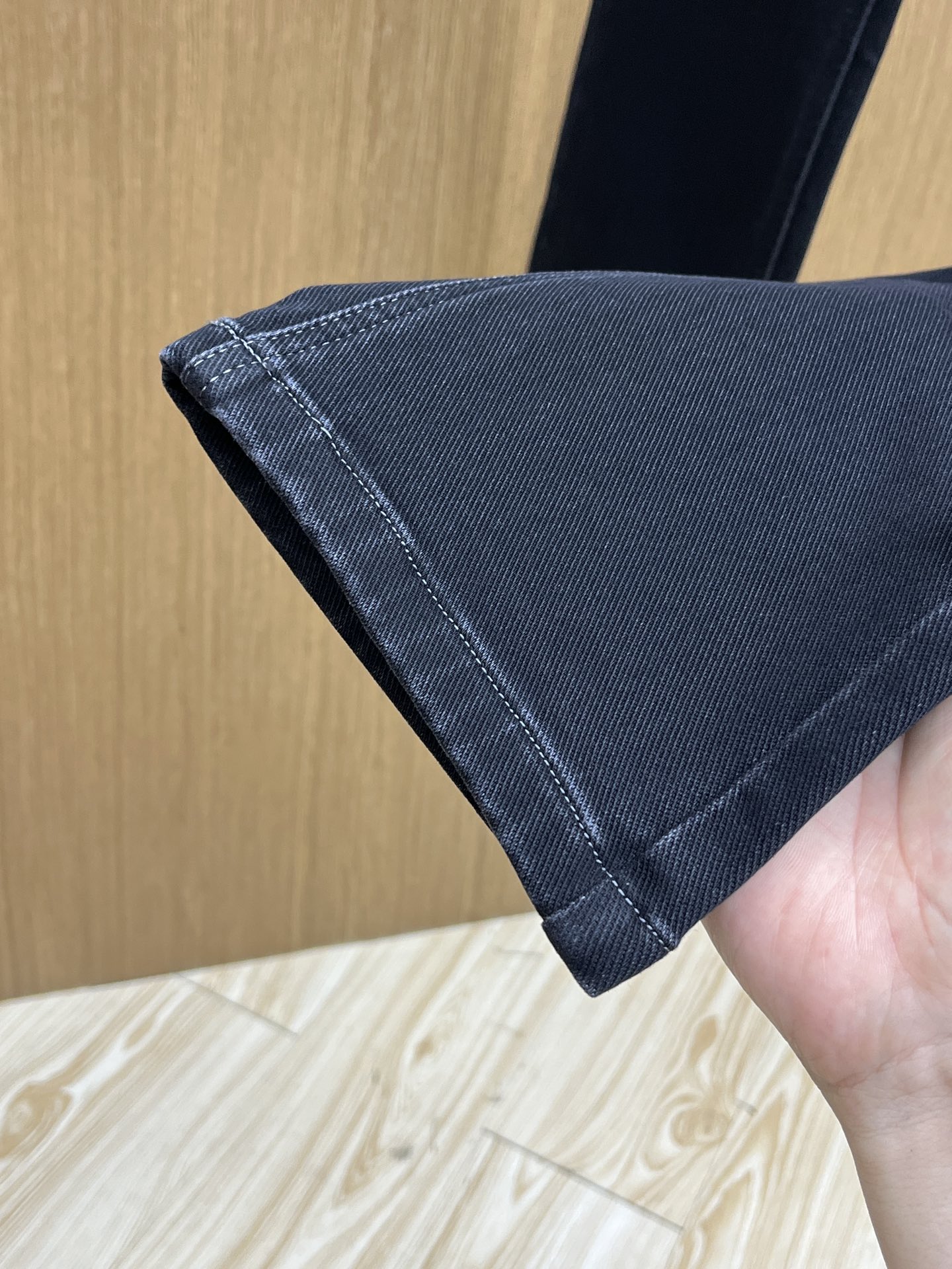 秋冬 guc 🔥🔥秋冬新品休闲牛仔裤 官网同步发售，裤身工艺设计，进口客供辅料、面料定制，代工厂出品免检