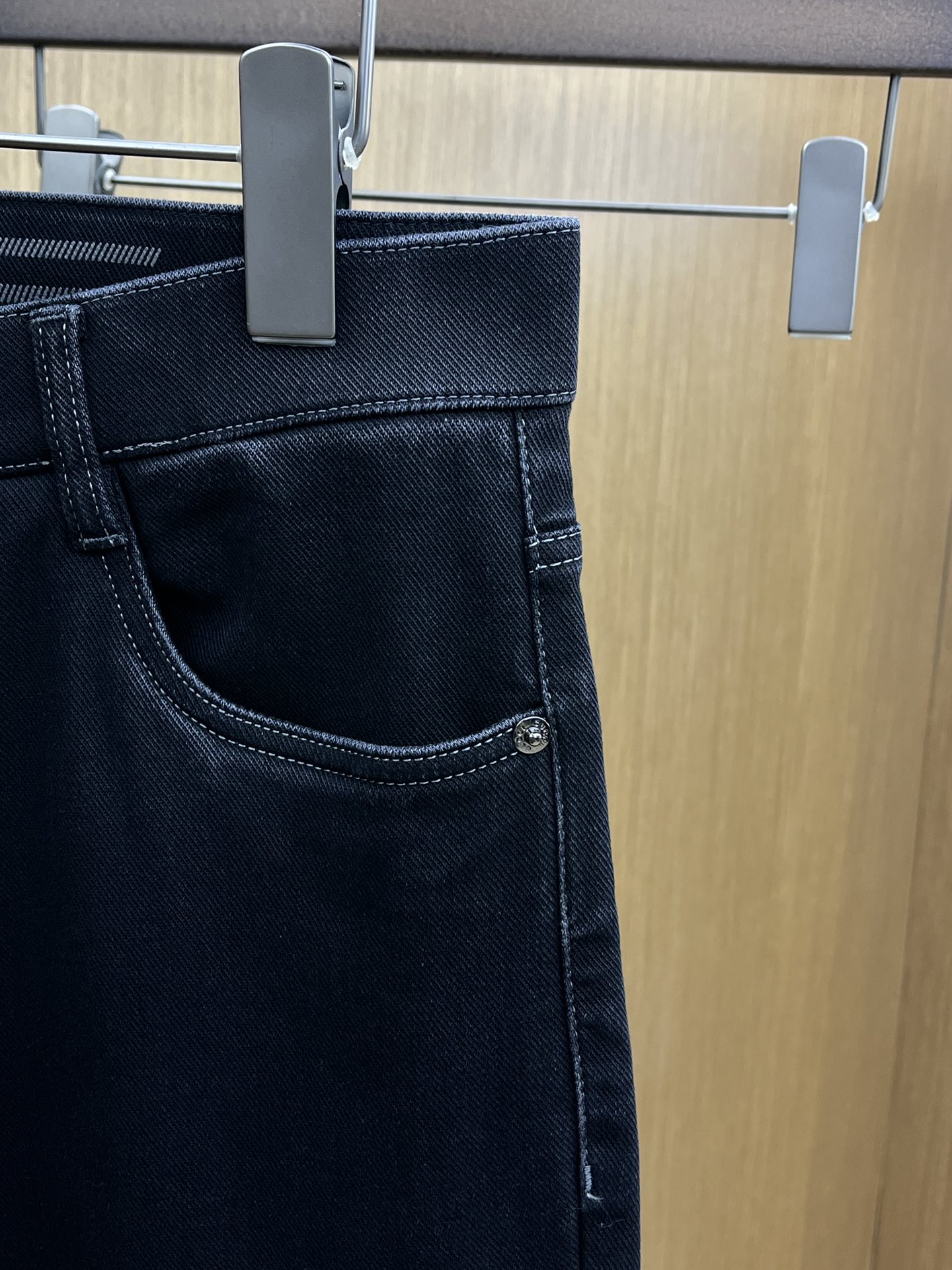 秋冬 guc 🔥🔥秋冬新品休闲牛仔裤 官网同步发售，裤身工艺设计，进口客供辅料、面料定制，代工厂出品免检