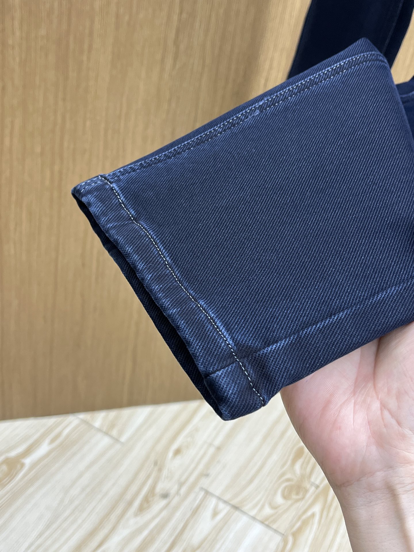 秋冬 VLTN 🔥🔥秋冬新品休闲牛仔裤 官网同步发售，裤身工艺设计，进口客供辅料、面料定制，代工厂出品免