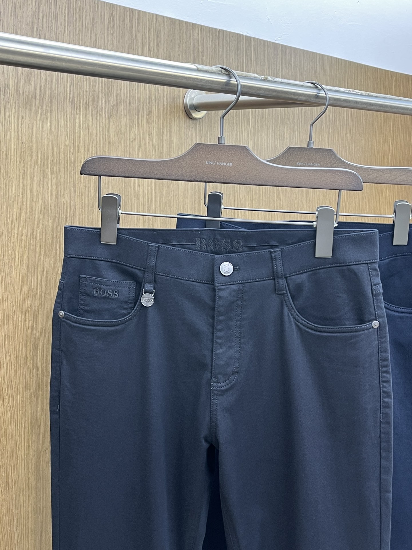 秋冬 BOSS 🔥🔥秋冬新品休闲牛仔裤 官网同步发售，裤身工艺设计，进口客供辅料、面料定制，代工厂出品免