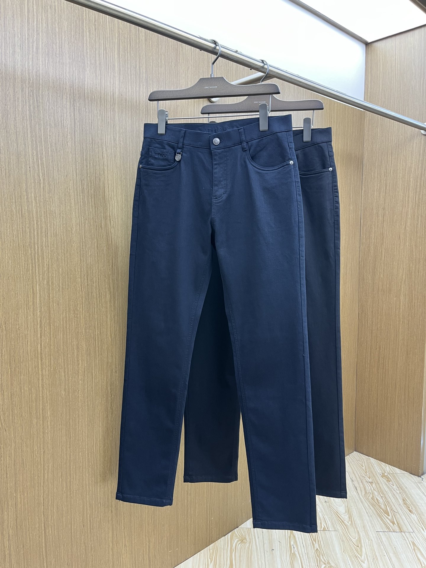 秋冬 BOSS 🔥🔥秋冬新品休闲牛仔裤 官网同步发售，裤身工艺设计，进口客供辅料、面料定制，代工厂出品免