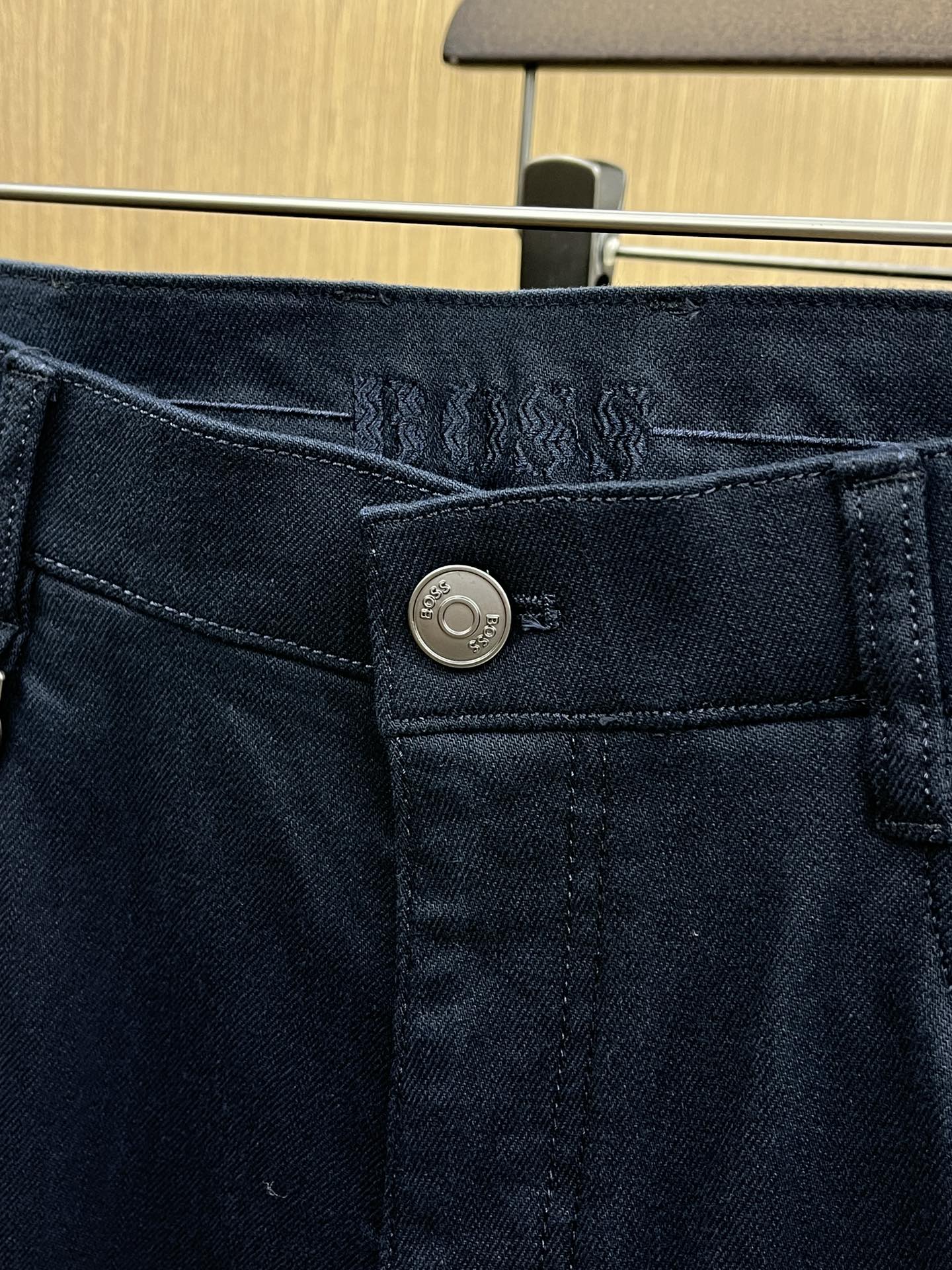 秋冬 BOSS 🔥🔥秋冬新品休闲牛仔裤 官网同步发售，裤身工艺设计，进口客供辅料、面料定制，代工厂出品免