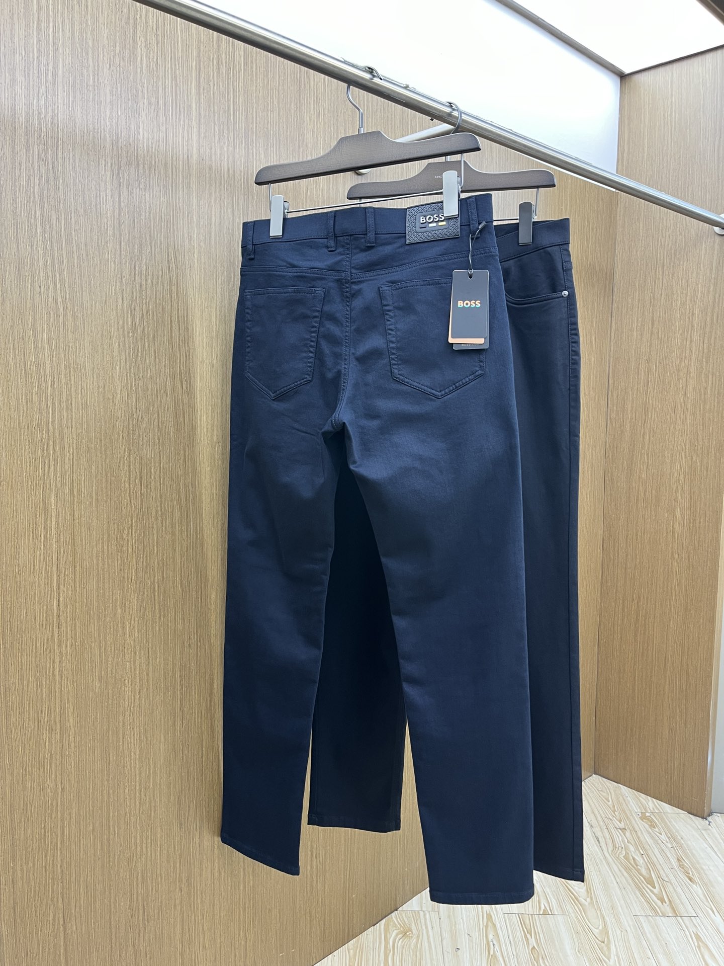 秋冬 BOSS 🔥🔥秋冬新品休闲牛仔裤 官网同步发售，裤身工艺设计，进口客供辅料、面料定制，代工厂出品免