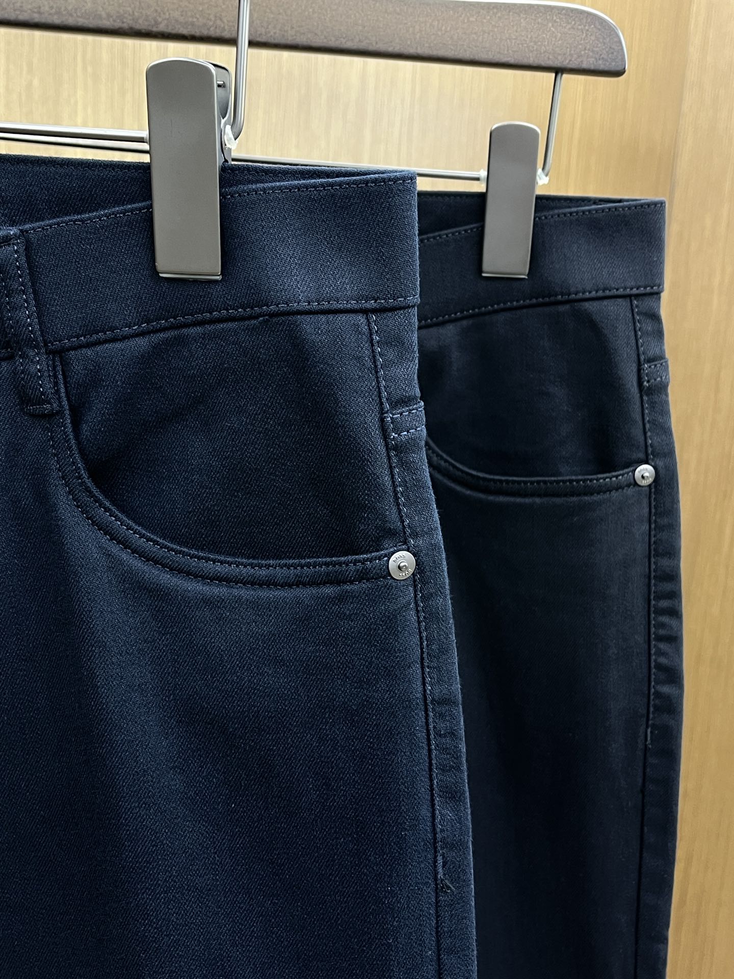 秋冬 BOSS 🔥🔥秋冬新品休闲牛仔裤 官网同步发售，裤身工艺设计，进口客供辅料、面料定制，代工厂出品免