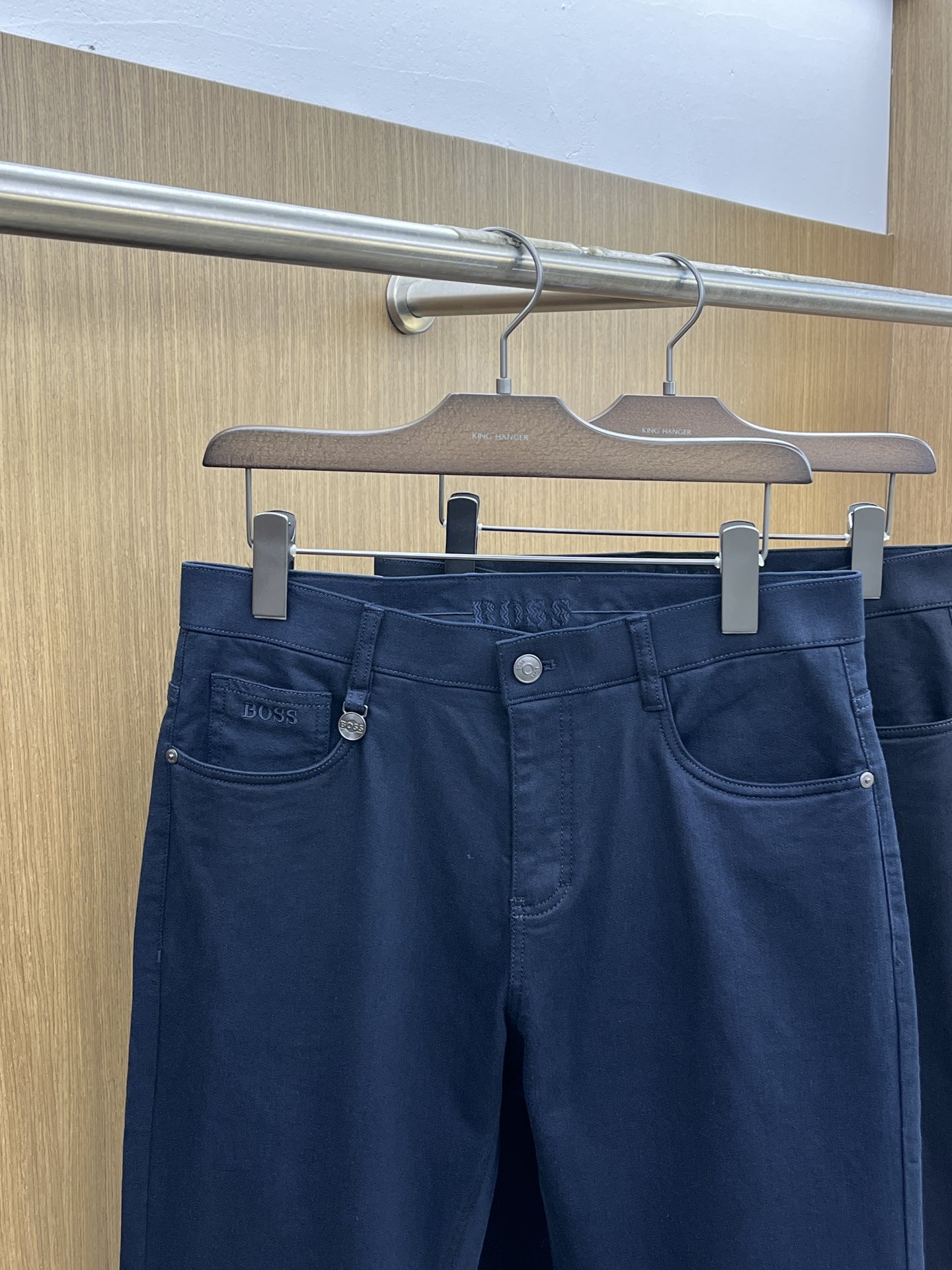 秋冬 BOSS 🔥🔥秋冬新品休闲牛仔裤 官网同步发售，裤身工艺设计，进口客供辅料、面料定制，代工厂出品免