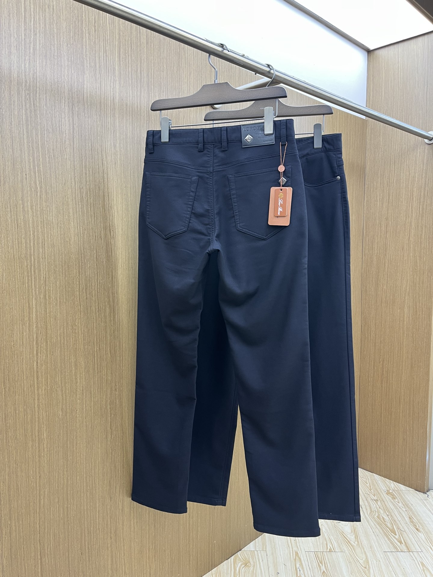 秋冬 lP🆕 🔥🔥秋冬新品休闲牛仔裤 官网同步发售，裤身工艺设计，进口客供辅料、面料定制，代工厂出品免检