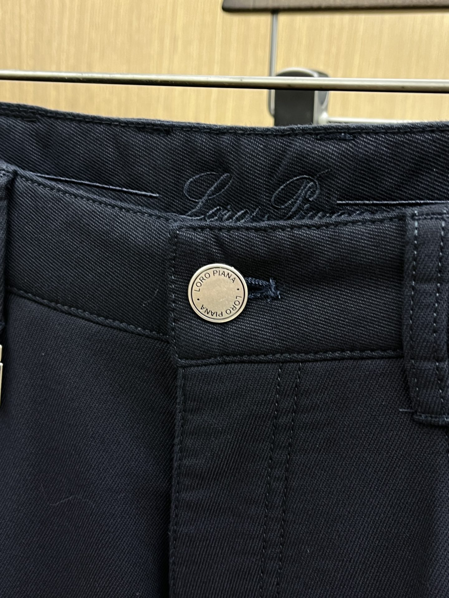 秋冬 lP🆕 🔥🔥秋冬新品休闲牛仔裤 官网同步发售，裤身工艺设计，进口客供辅料、面料定制，代工厂出品免检