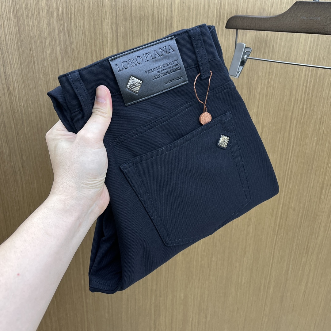 秋冬 lP🆕 🔥🔥秋冬新品休闲牛仔裤 官网同步发售，裤身工艺设计，进口客供辅料、面料定制，代工厂出品免检