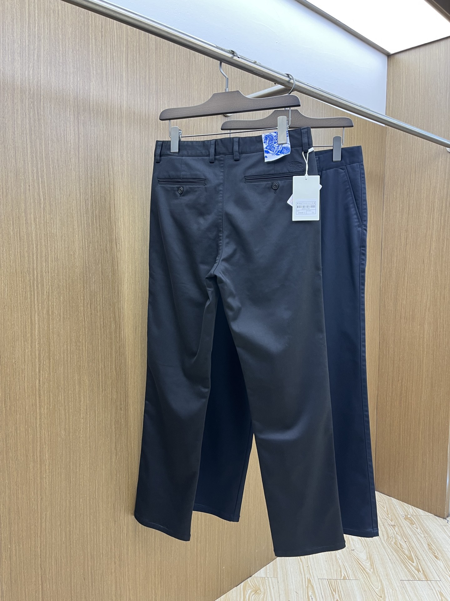 秋冬 BBR 🔥🔥秋冬新品休闲西裤 官网同步发售，裤身工艺设计，进口客供辅料、面料定制，代工厂出品免检！