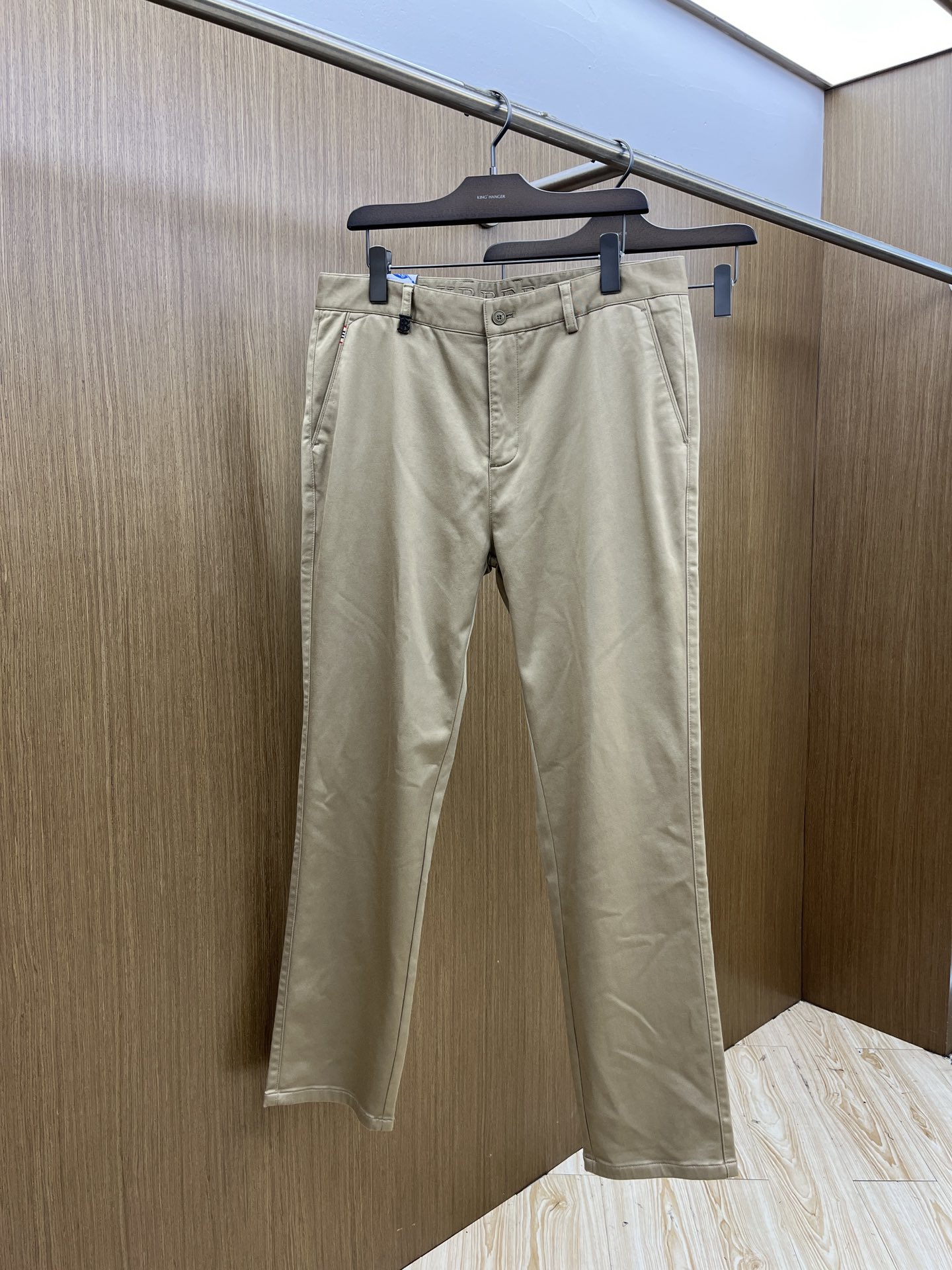 秋冬 BBR 🔥🔥秋冬新品休闲西裤 官网同步发售，裤身工艺设计，进口客供辅料、面料定制，代工厂出品免检！