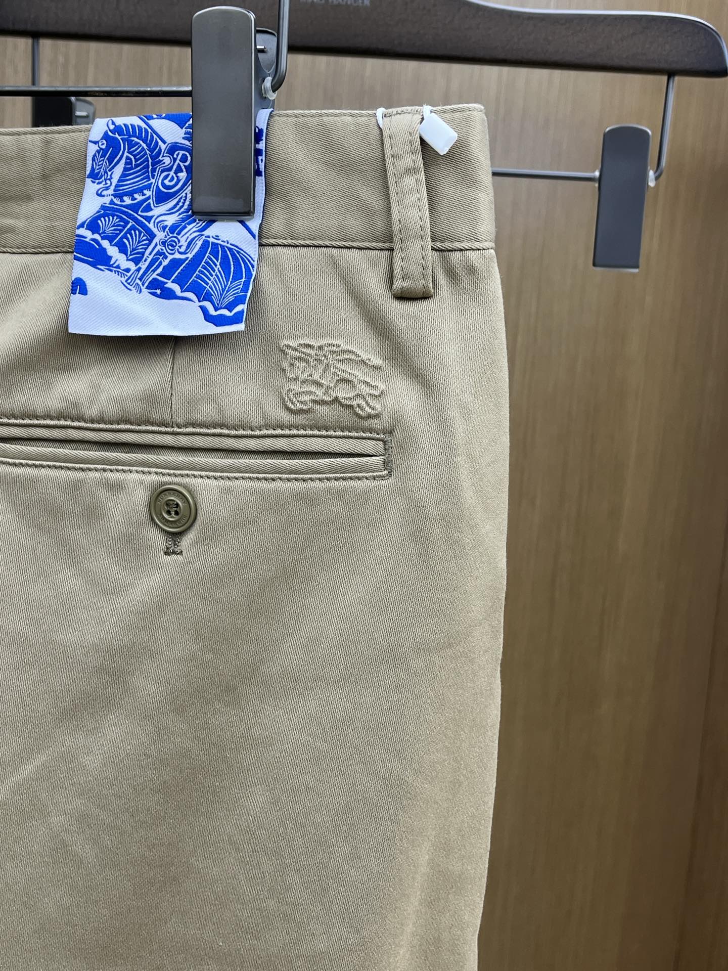 秋冬 BBR 🔥🔥秋冬新品休闲西裤 官网同步发售，裤身工艺设计，进口客供辅料、面料定制，代工厂出品免检！