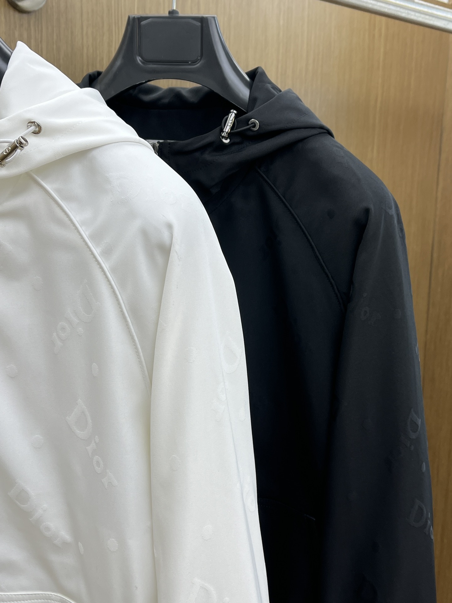 秋冬 CD 🔥🔥ss早秋新款发布 迪奥连帽夹克外套，秋季爆款夹薄棉夹克外套，Dior字母提花面料设计穿上