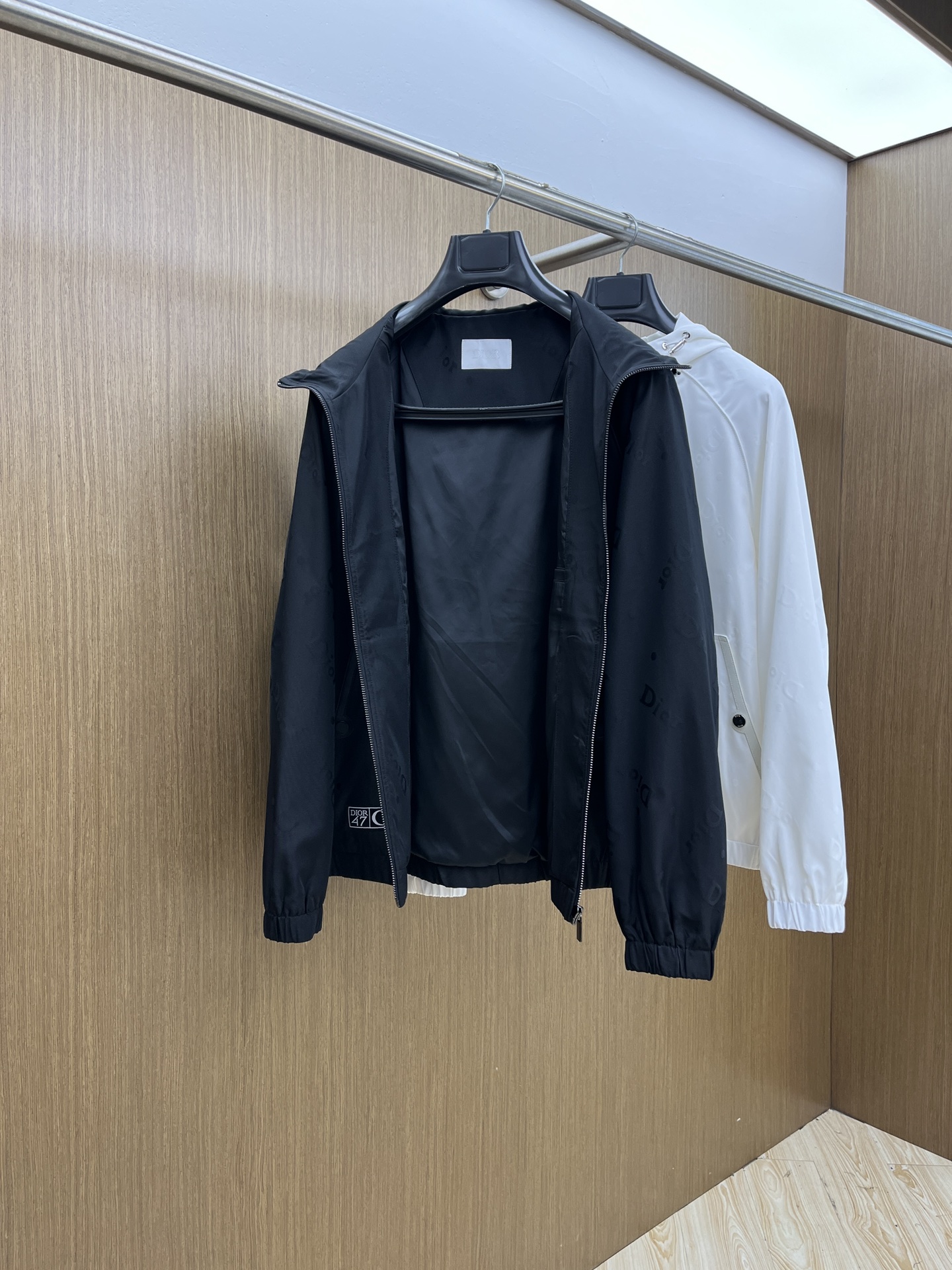 秋冬 CD 🔥🔥ss早秋新款发布 迪奥连帽夹克外套，秋季爆款夹薄棉夹克外套，Dior字母提花面料设计穿上