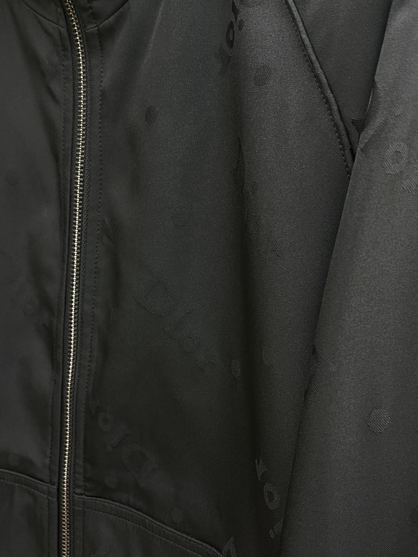 秋冬 CD 🔥🔥ss早秋新款发布 迪奥连帽夹克外套，秋季爆款夹薄棉夹克外套，Dior字母提花面料设计穿上