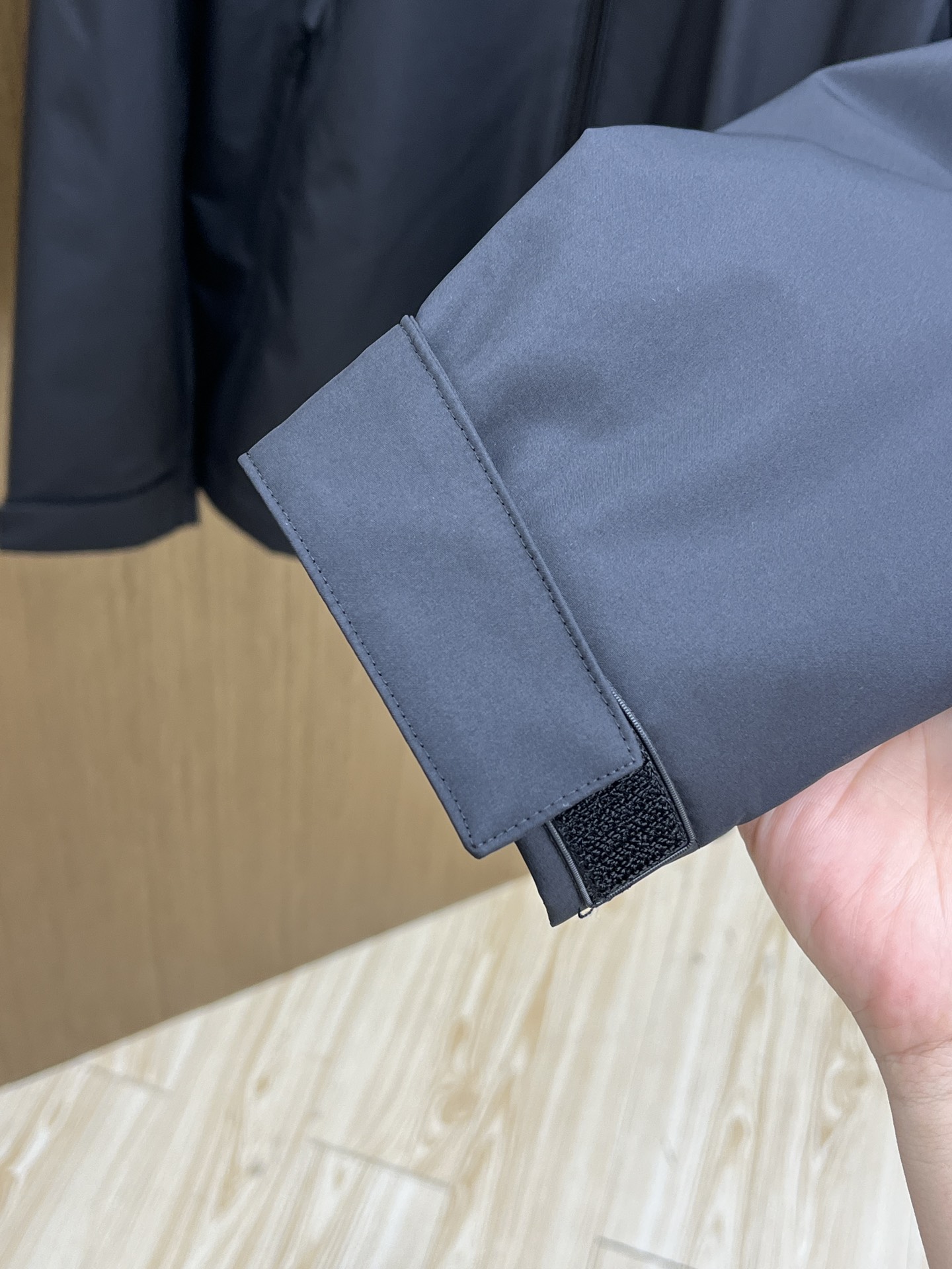 秋冬 BBR 🔥🔥ss早秋新款发布 巴宝莉连帽夹克外套，拼接面料秋季爆款夹薄棉夹克外套，字母logo印花