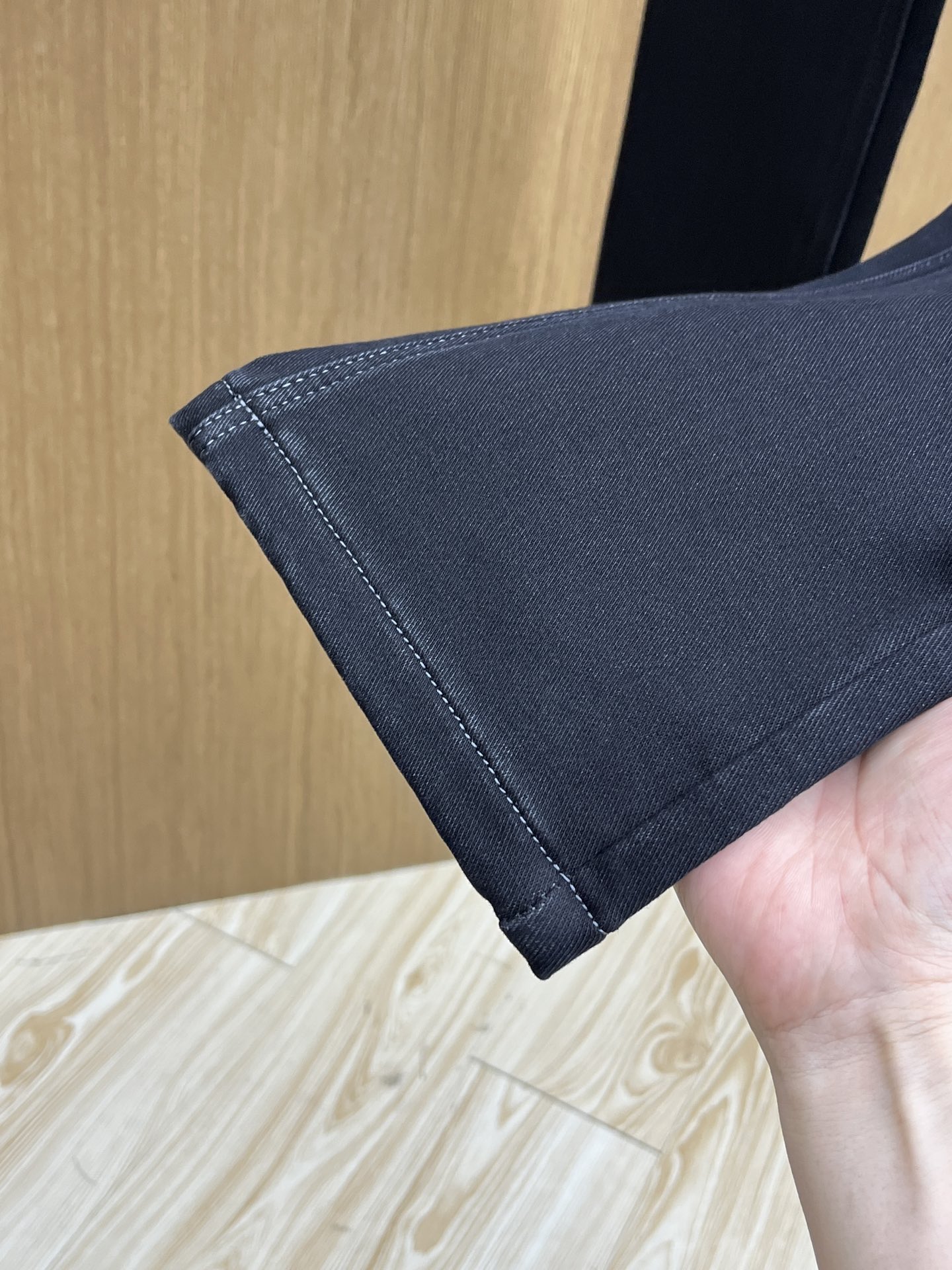 秋冬 VLTN 🔥🔥秋冬新品休闲牛仔裤 官网同步发售，裤身工艺设计，进口客供辅料、面料定制，代工厂出品免
