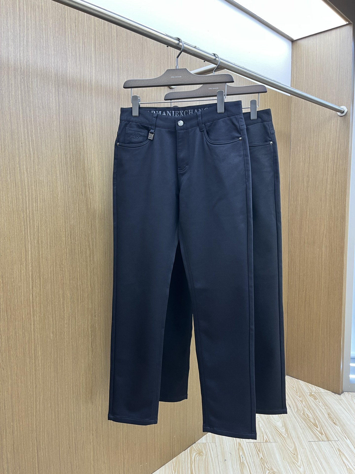 秋冬 AJ 🔥🔥秋冬新品休闲牛仔裤 官网同步发售，裤身工艺设计，进口客供辅料、面料定制，代工厂出品免检！