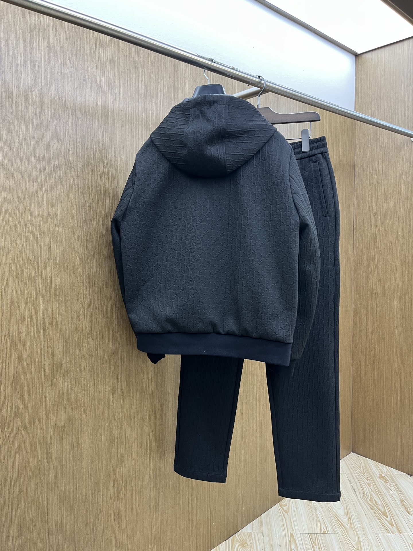 秋冬/套 CD 🔥FW最新独家专供新款休闲运动套装 高端版本！定制面料 透气舒适度高，细节无可挑剔，品牌